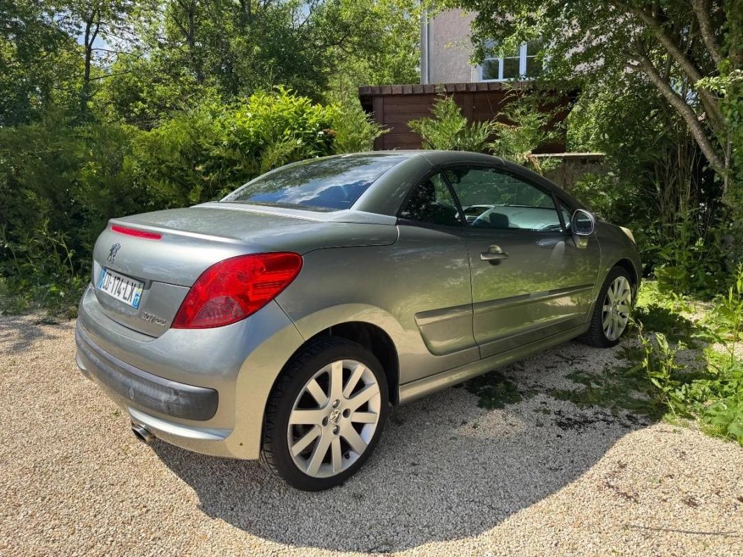 Peugeot 207 CC 1.6 VTI 120 SPORT