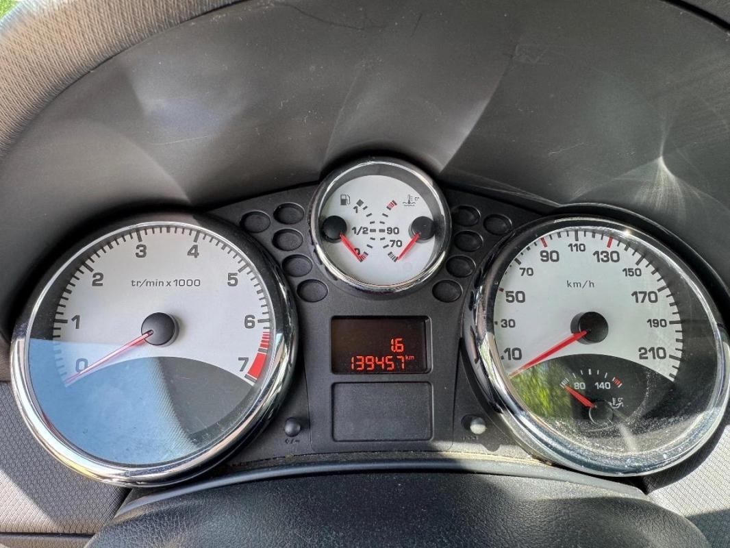 Peugeot 207 CC 1.6 VTI 120 SPORT