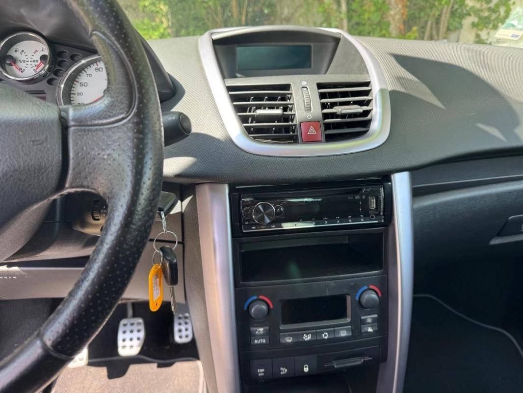 Peugeot 207 CC 1.6 VTI 120 SPORT