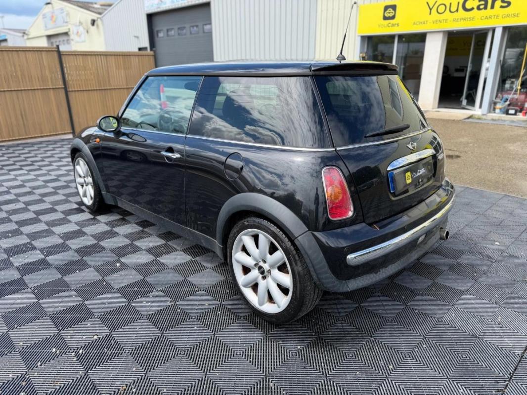 Mini Mini 1.6 115 COOPER MOTEUR A CHAINE - RIEN PREVOIR TOIT OUVRANT SIEGE CHAUFFANT