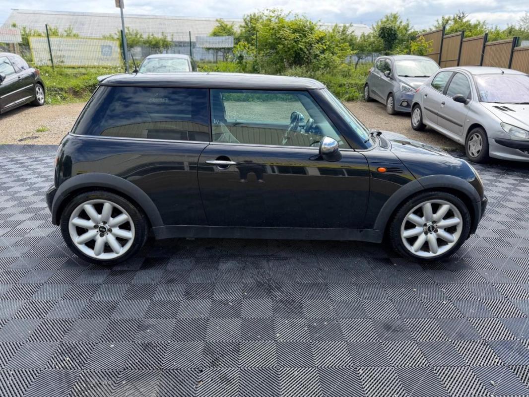 Mini Mini 1.6 115 COOPER MOTEUR A CHAINE - RIEN PREVOIR TOIT OUVRANT SIEGE CHAUFFANT