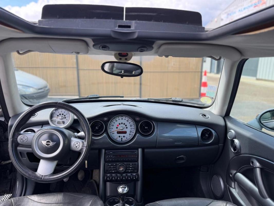 Mini Mini 1.6 115 COOPER MOTEUR A CHAINE - RIEN PREVOIR TOIT OUVRANT SIEGE CHAUFFANT