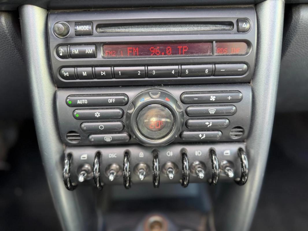 Mini Mini 1.6 115 COOPER MOTEUR A CHAINE - RIEN PREVOIR TOIT OUVRANT SIEGE CHAUFFANT