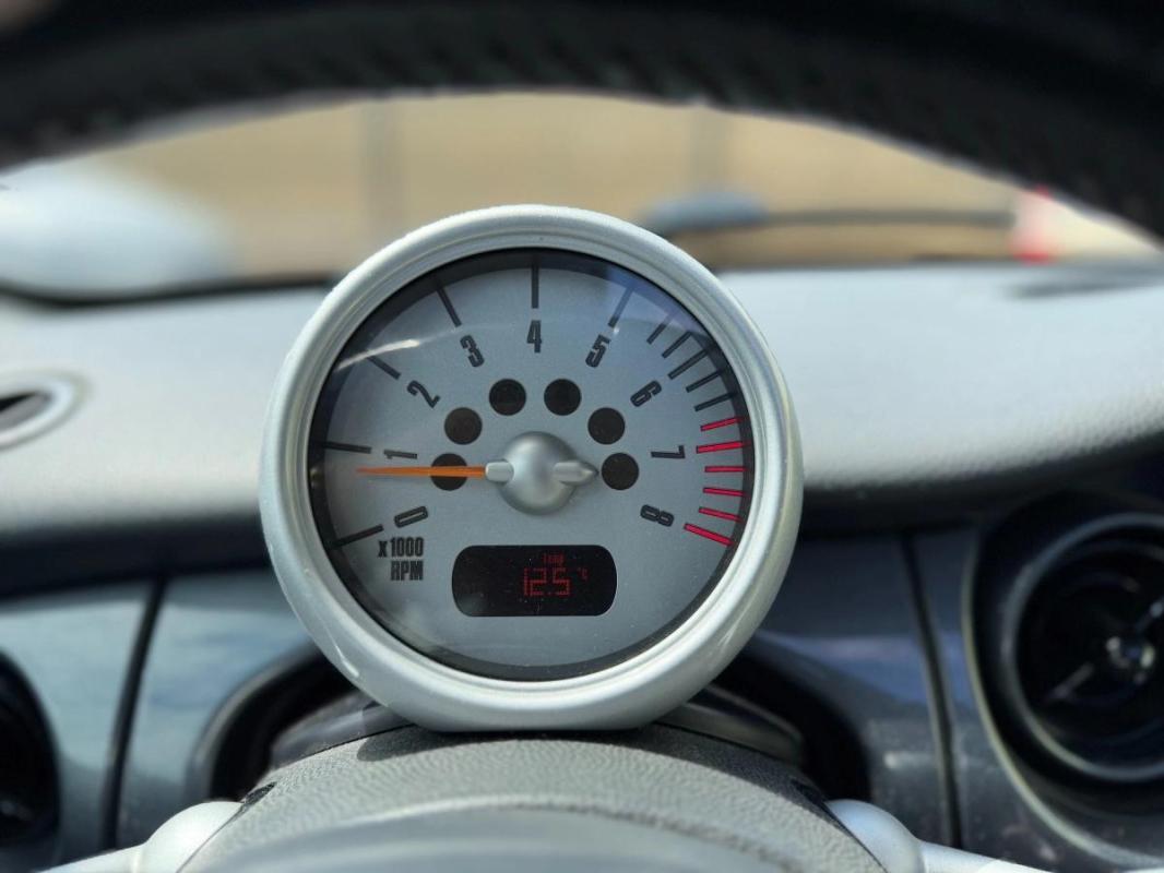Mini Mini 1.6 115 COOPER MOTEUR A CHAINE - RIEN PREVOIR TOIT OUVRANT SIEGE CHAUFFANT
