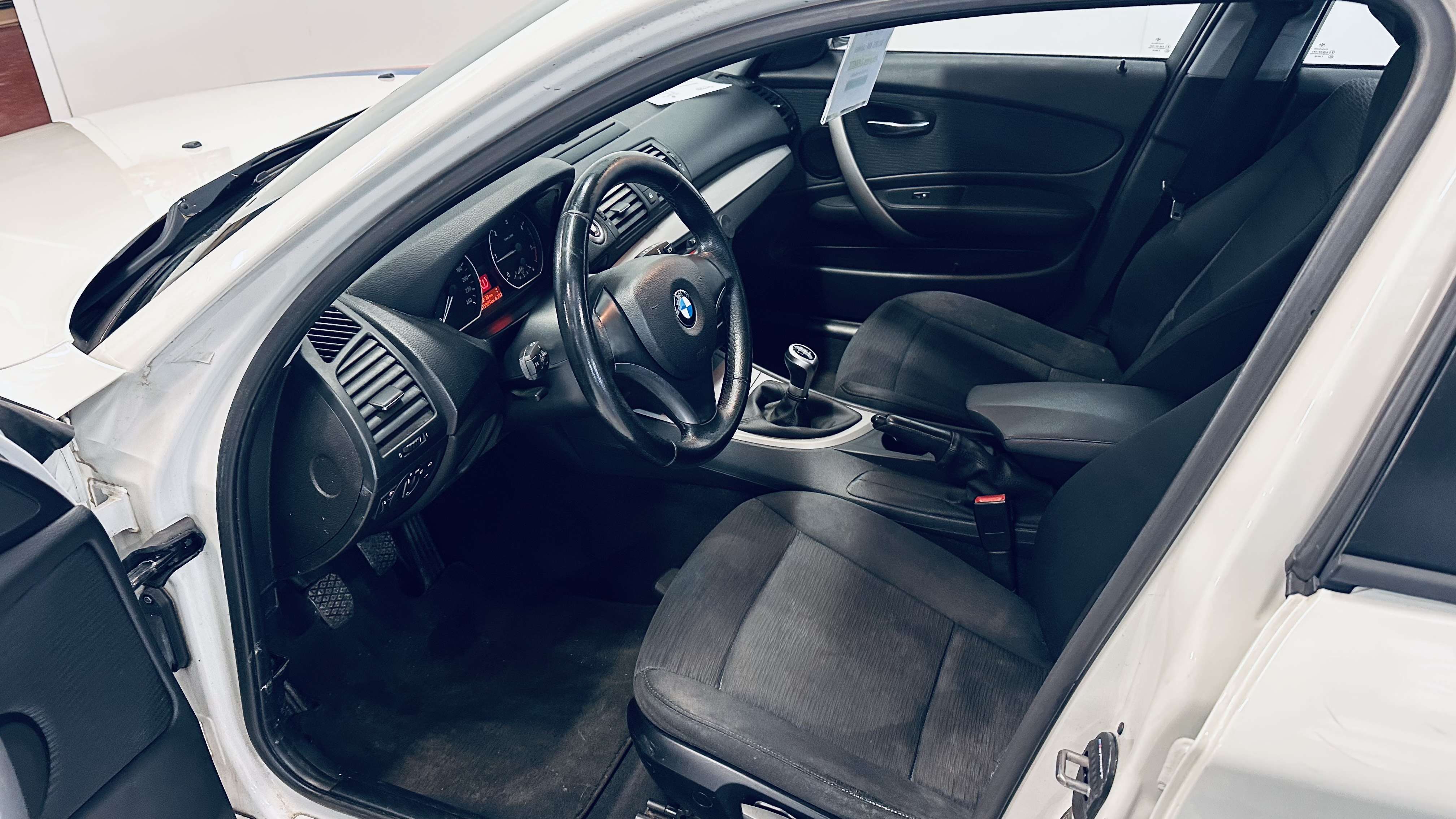 BMW 116 116 D  CLIM DTC JA 16  EXPORT-MARCHAND