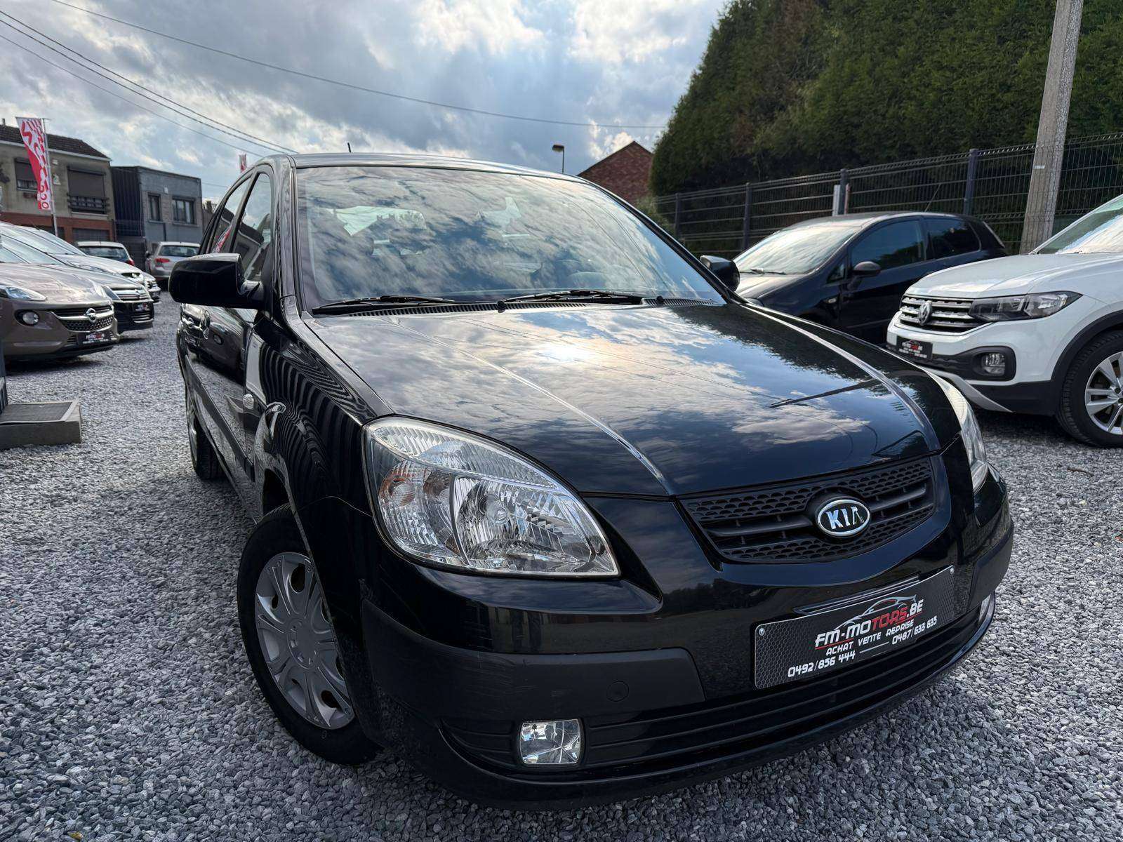 Kia Rio Rio 1.4i Ventura / Clim / Entretien + CT OK + Garantie 1 an