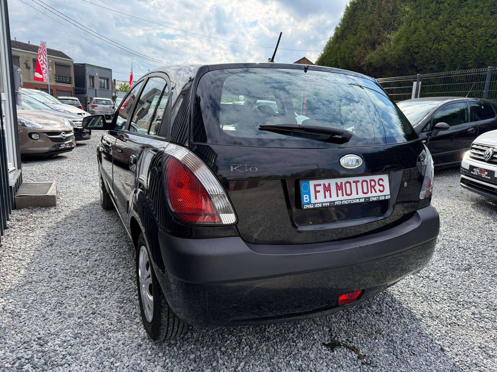 Kia Rio Rio 1.4i Ventura / Clim / Entretien + CT OK + Garantie 1 an