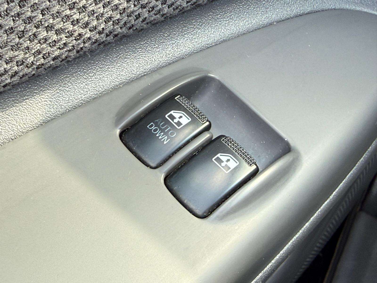 Kia Rio Rio 1.4i Ventura / Clim / Entretien + CT OK + Garantie 1 an