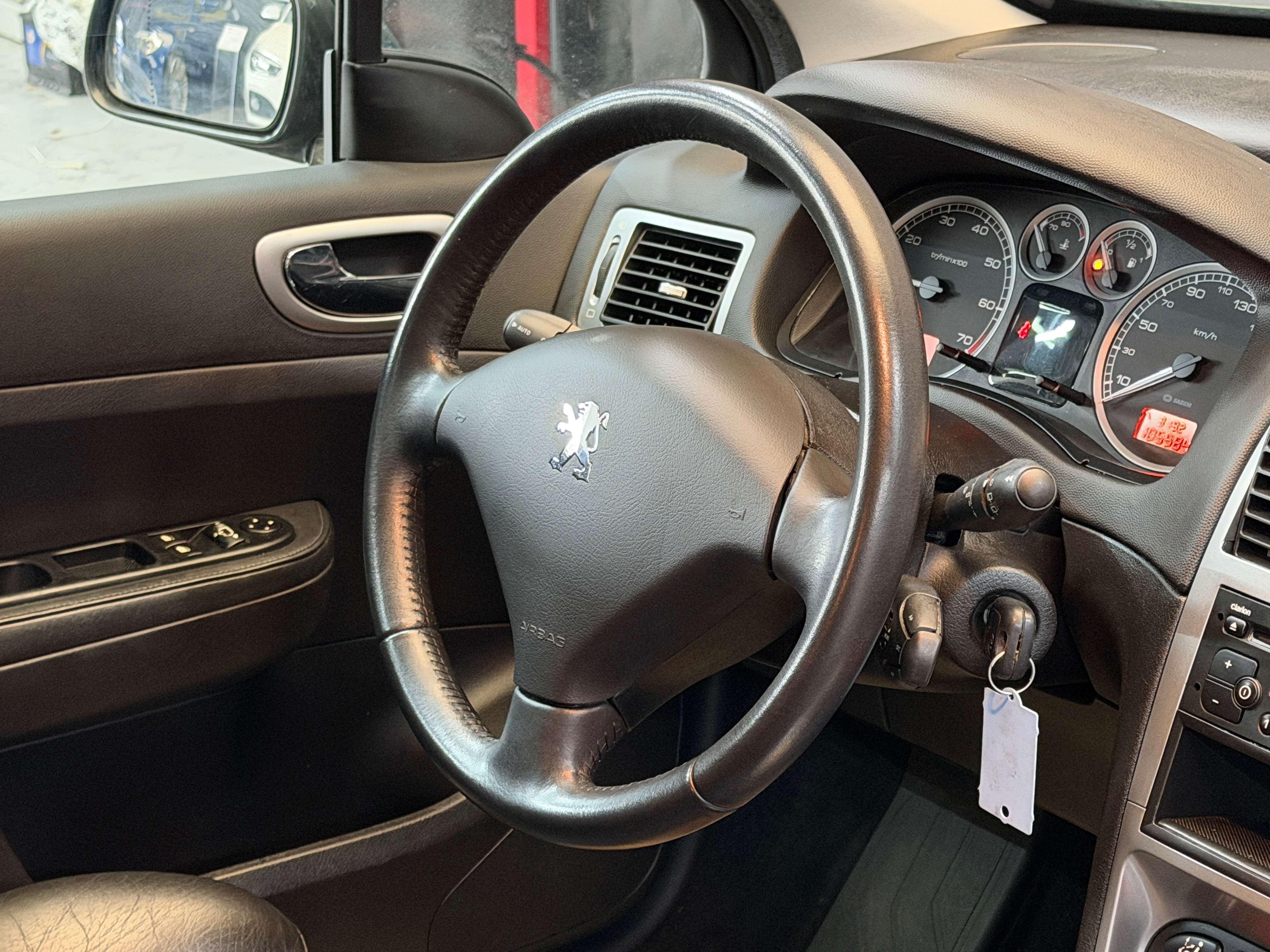 Peugeot 307 °CUIR°CRUISE°CLIM°1EREMAIN°V.ELEC°V.CENTRAL