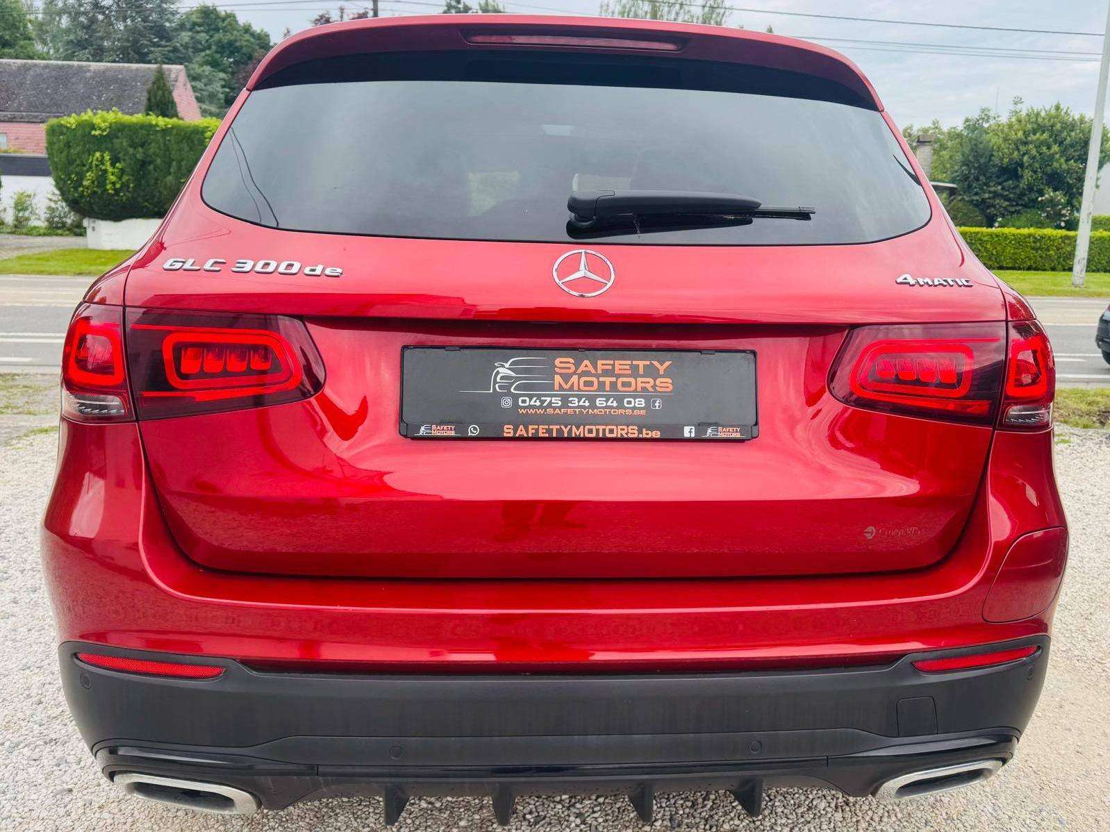 Mercedes-Benz GLC 300 GLC 300 de 4-Matic PHEV pack AMG/// full option garantie 12 mois