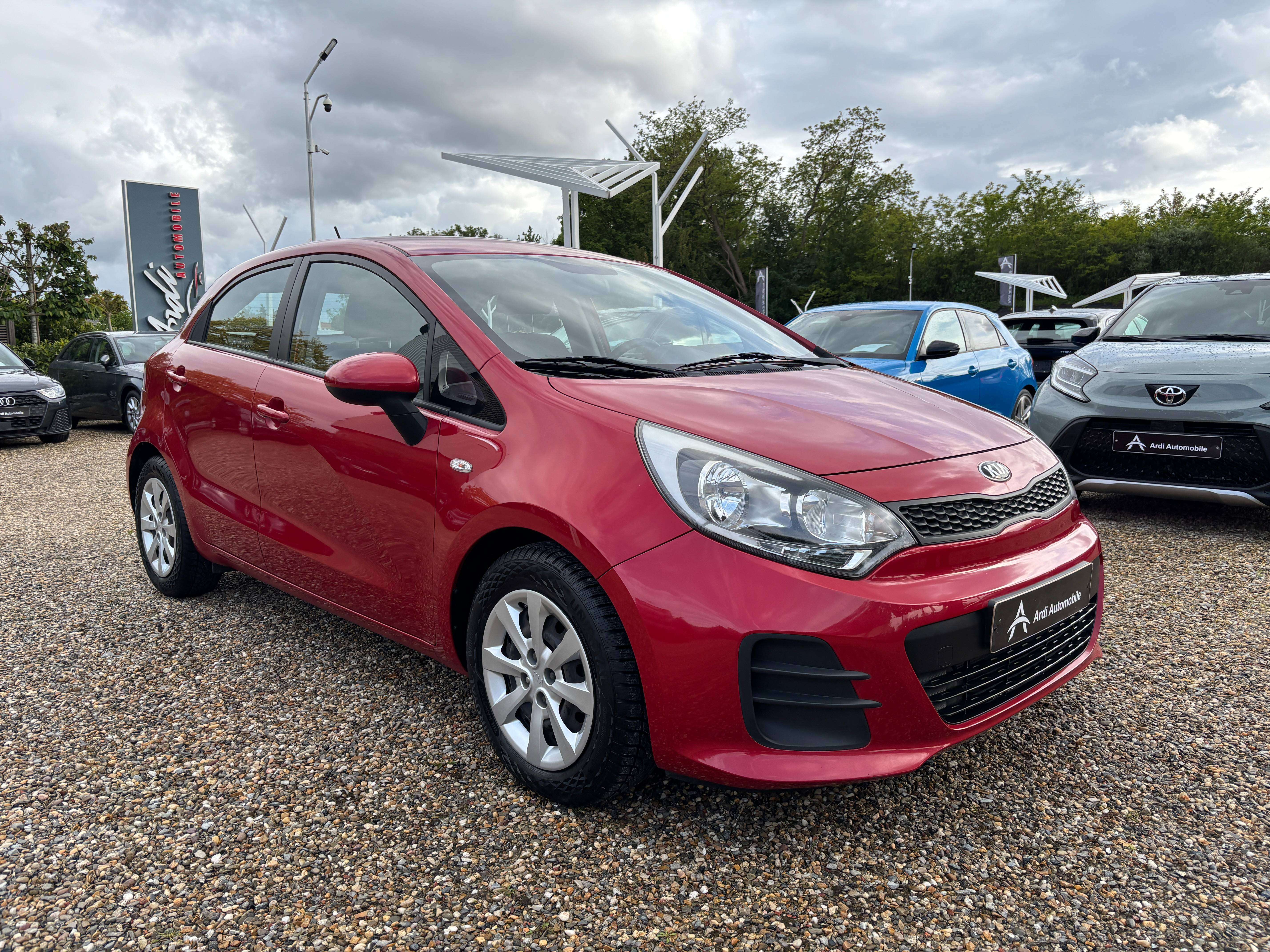 Kia Rio 1.2i *BLUETOOTH*AIRCO*1ER PROPRIETAIRE*GARANTIE*