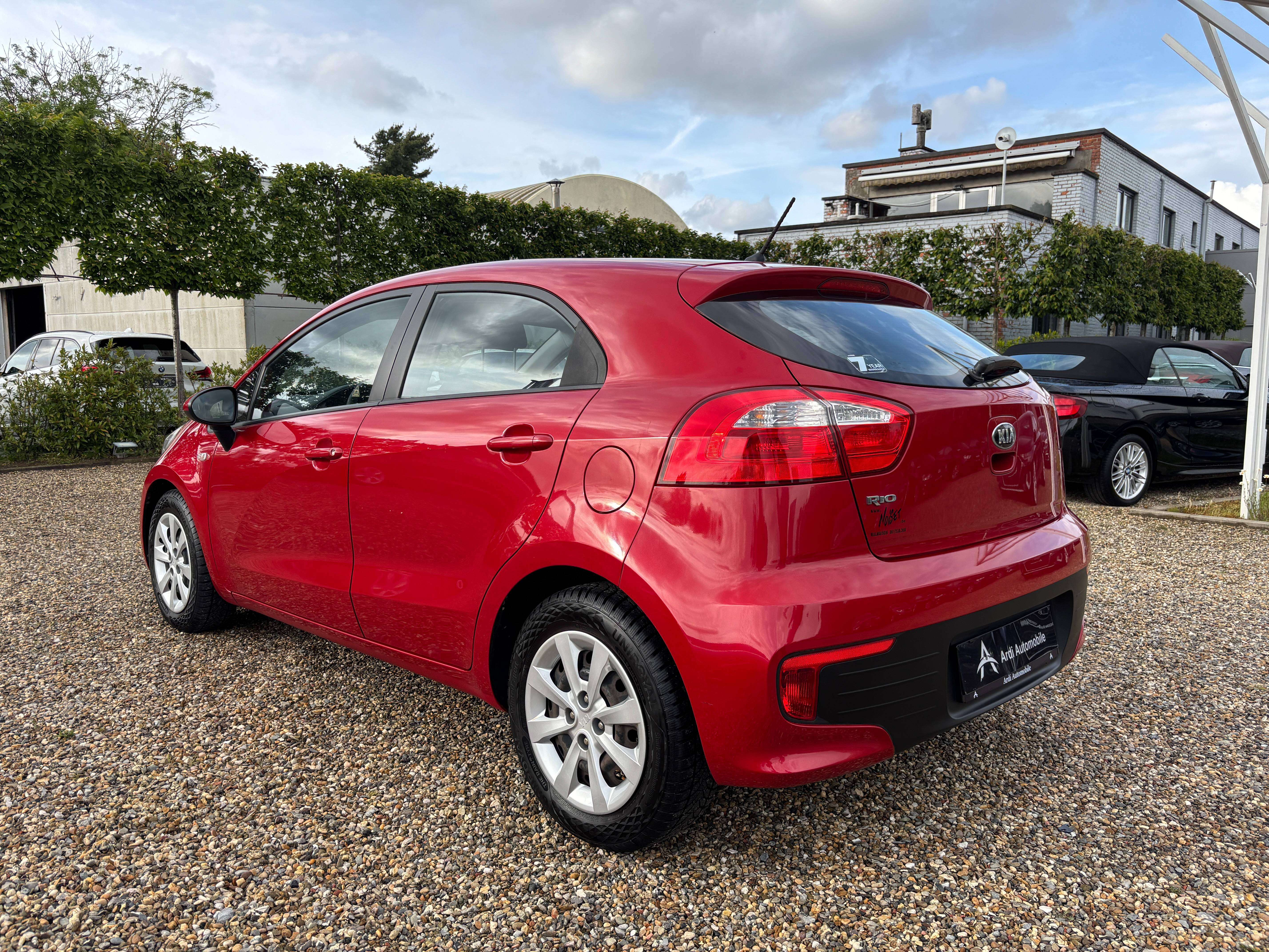 Kia Rio 1.2i *BLUETOOTH*AIRCO*1ER PROPRIETAIRE*GARANTIE*