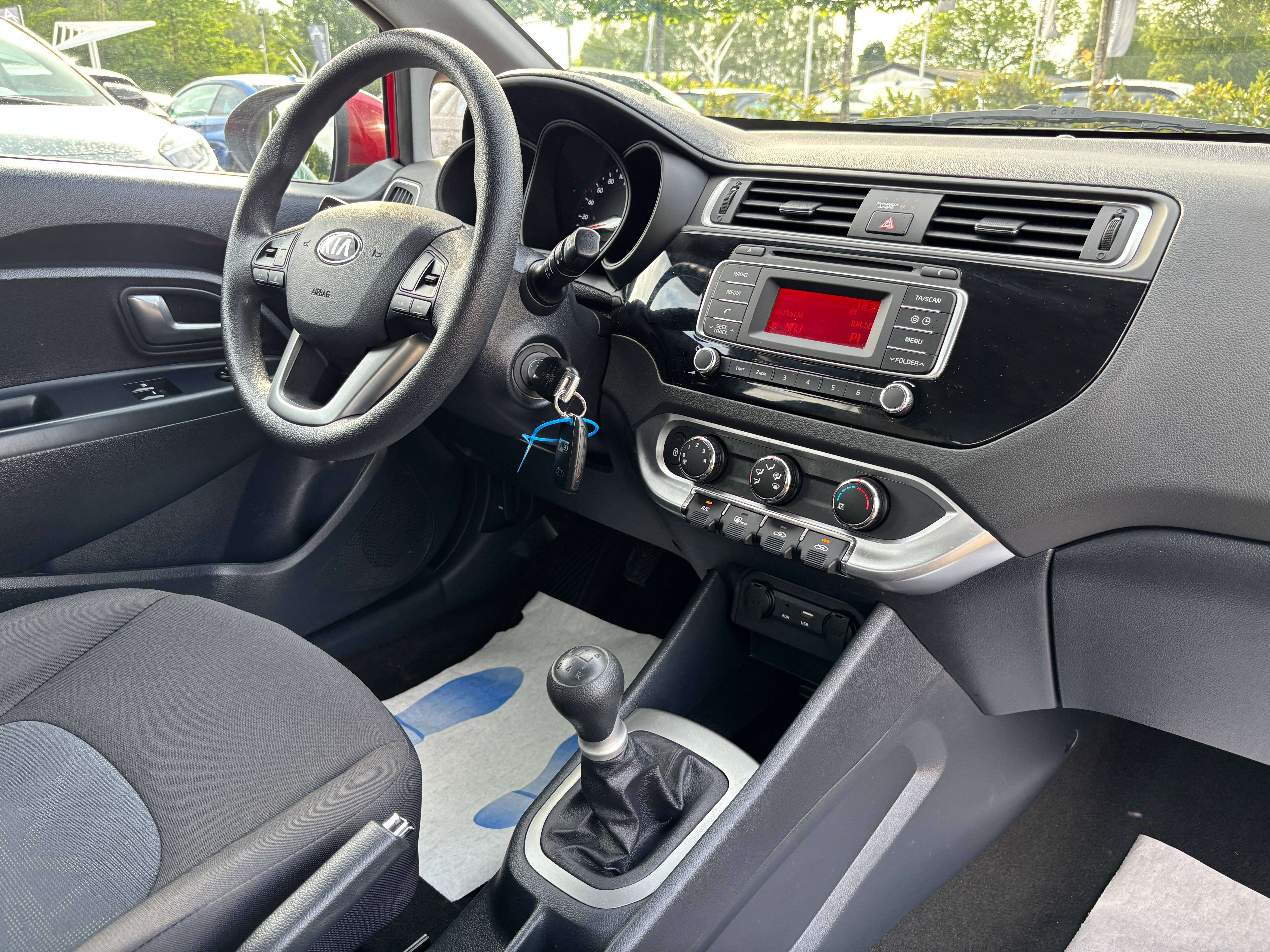 Kia Rio 1.2i *BLUETOOTH*AIRCO*1ER PROPRIETAIRE*GARANTIE*