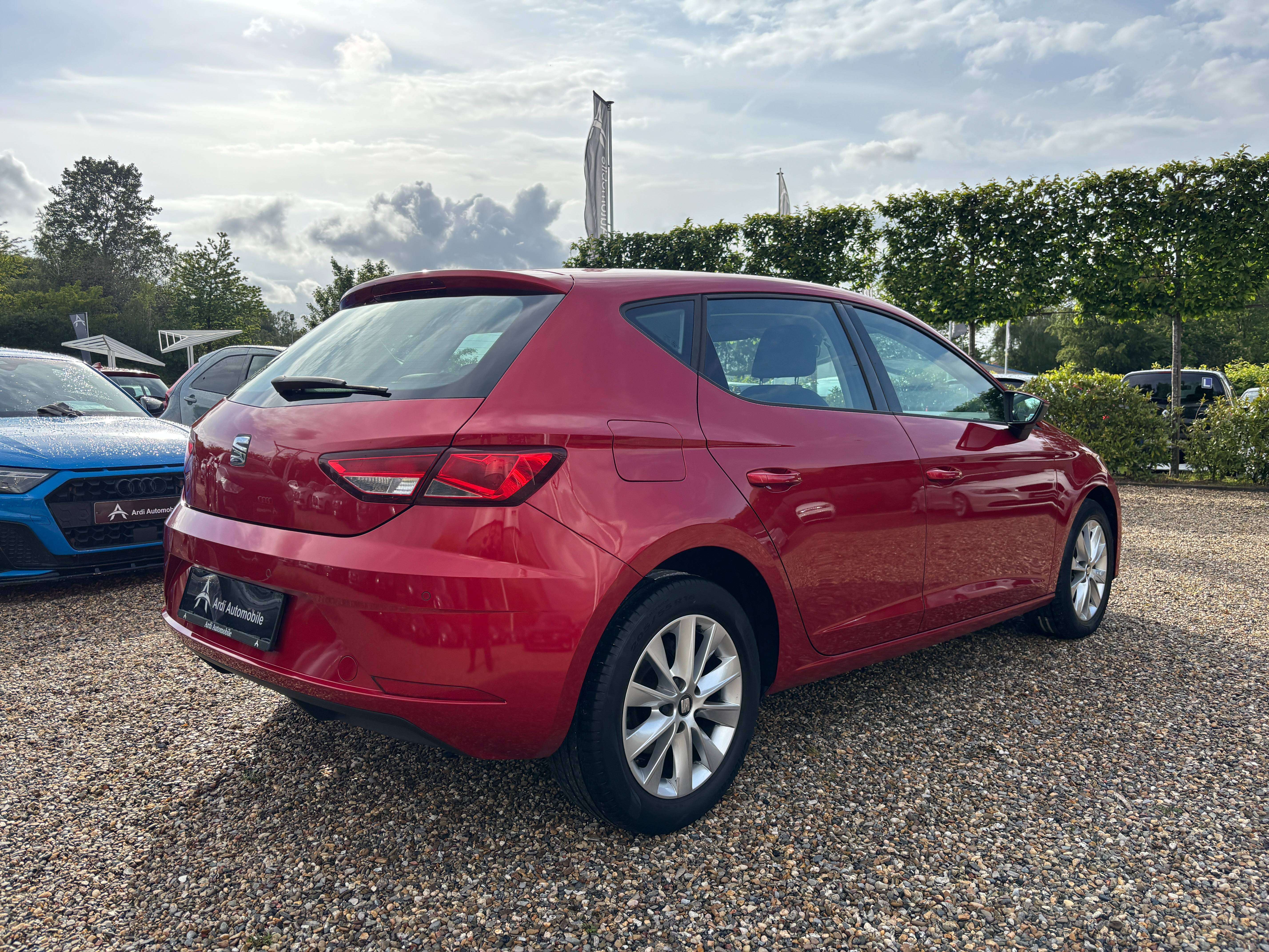 SEAT Leon 1.6 TDi *CARPLAY*CRUISE CONTROL*CAPTEUR AV+AR*GARANTIE*