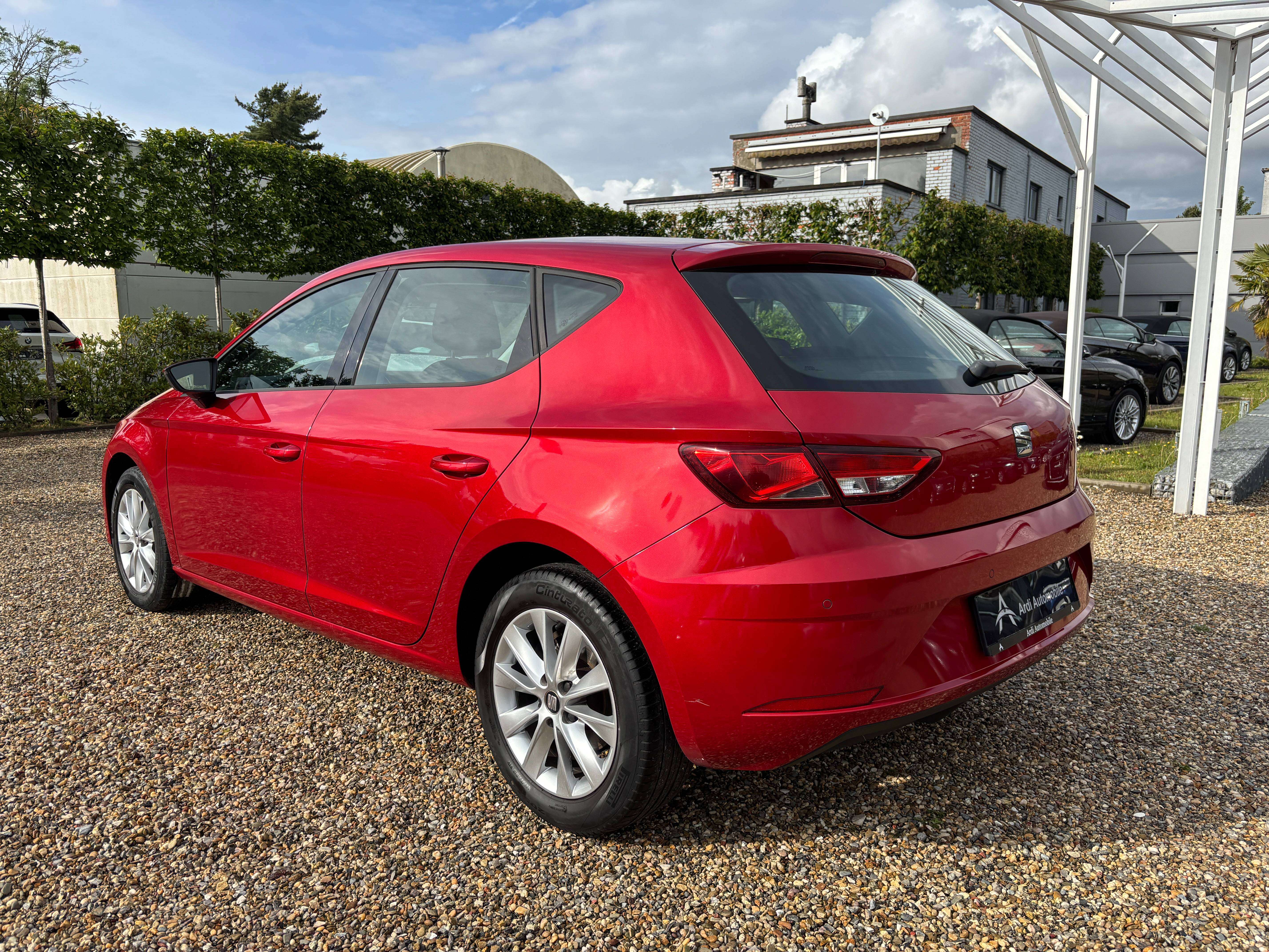 SEAT Leon 1.6 TDi *CARPLAY*CRUISE CONTROL*CAPTEUR AV+AR*GARANTIE*