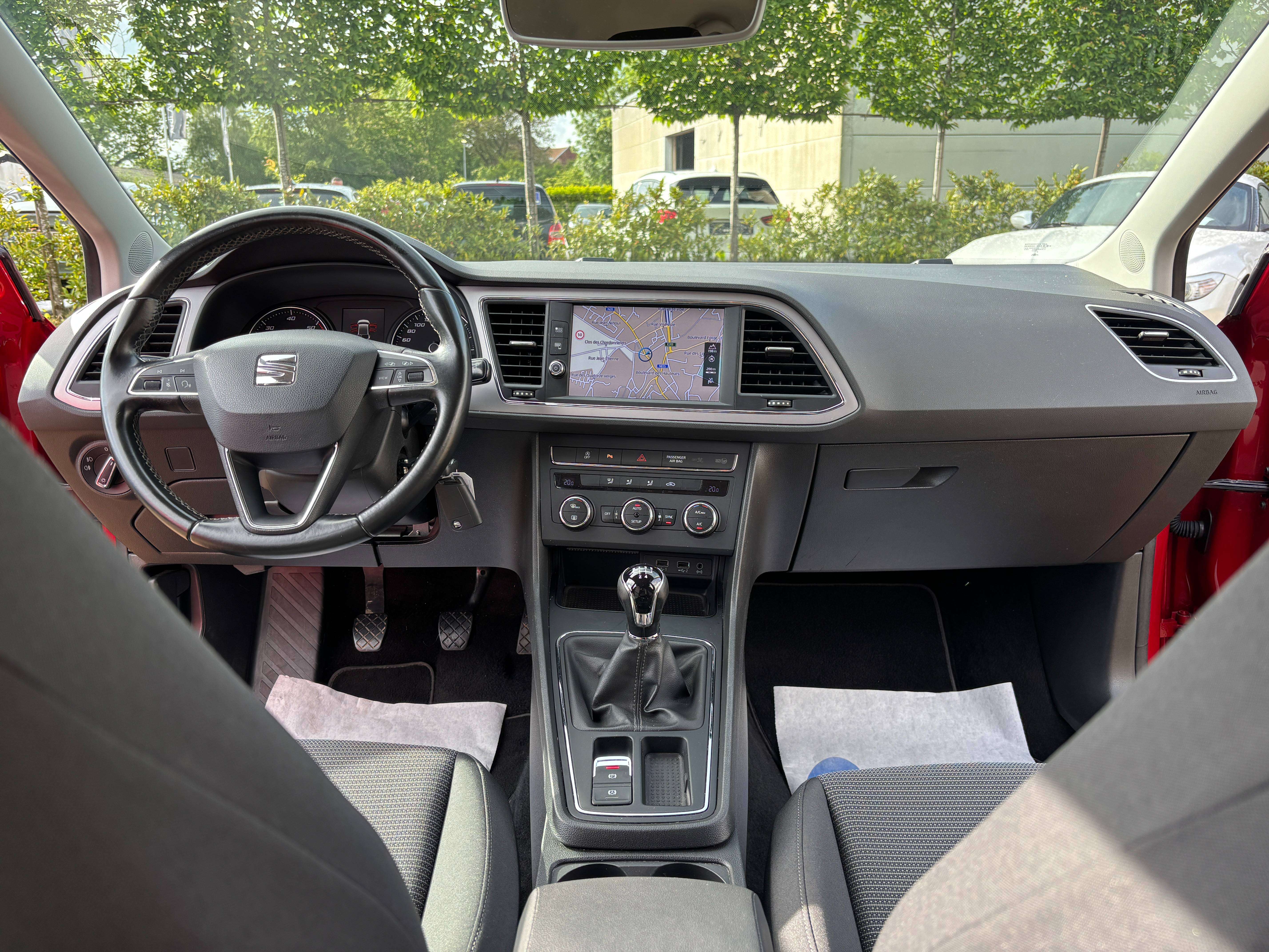 SEAT Leon 1.6 TDi *CARPLAY*CRUISE CONTROL*CAPTEUR AV+AR*GARANTIE*