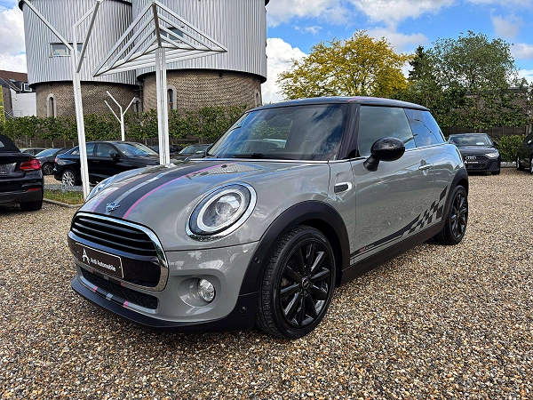 MINI Cooper 1.5 *CRUISE CONTROL*LED*CAPTEUR AV+AR*GARANTIE*