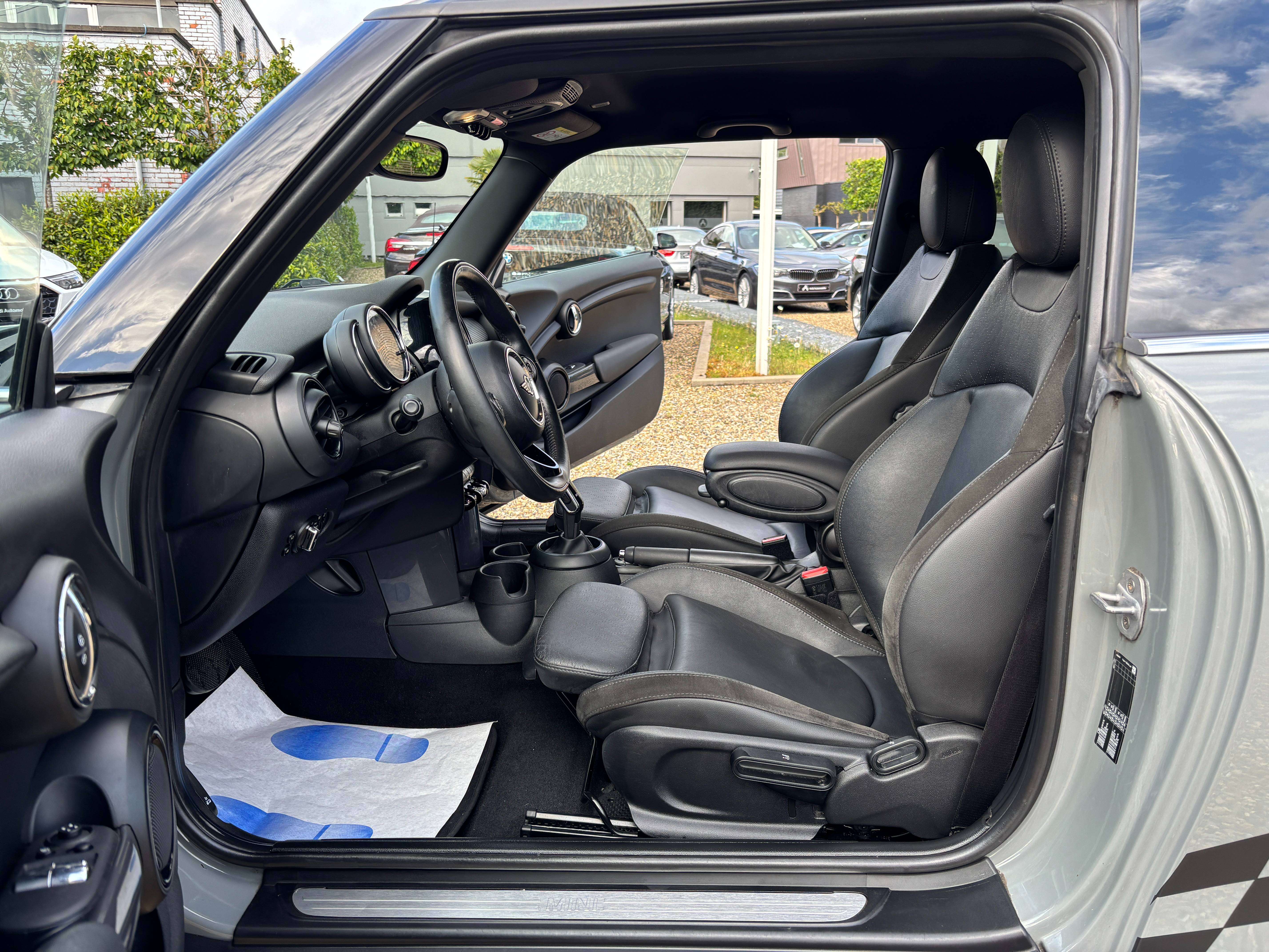 MINI Cooper 1.5 *CRUISE CONTROL*LED*CAPTEUR AV+AR*GARANTIE*