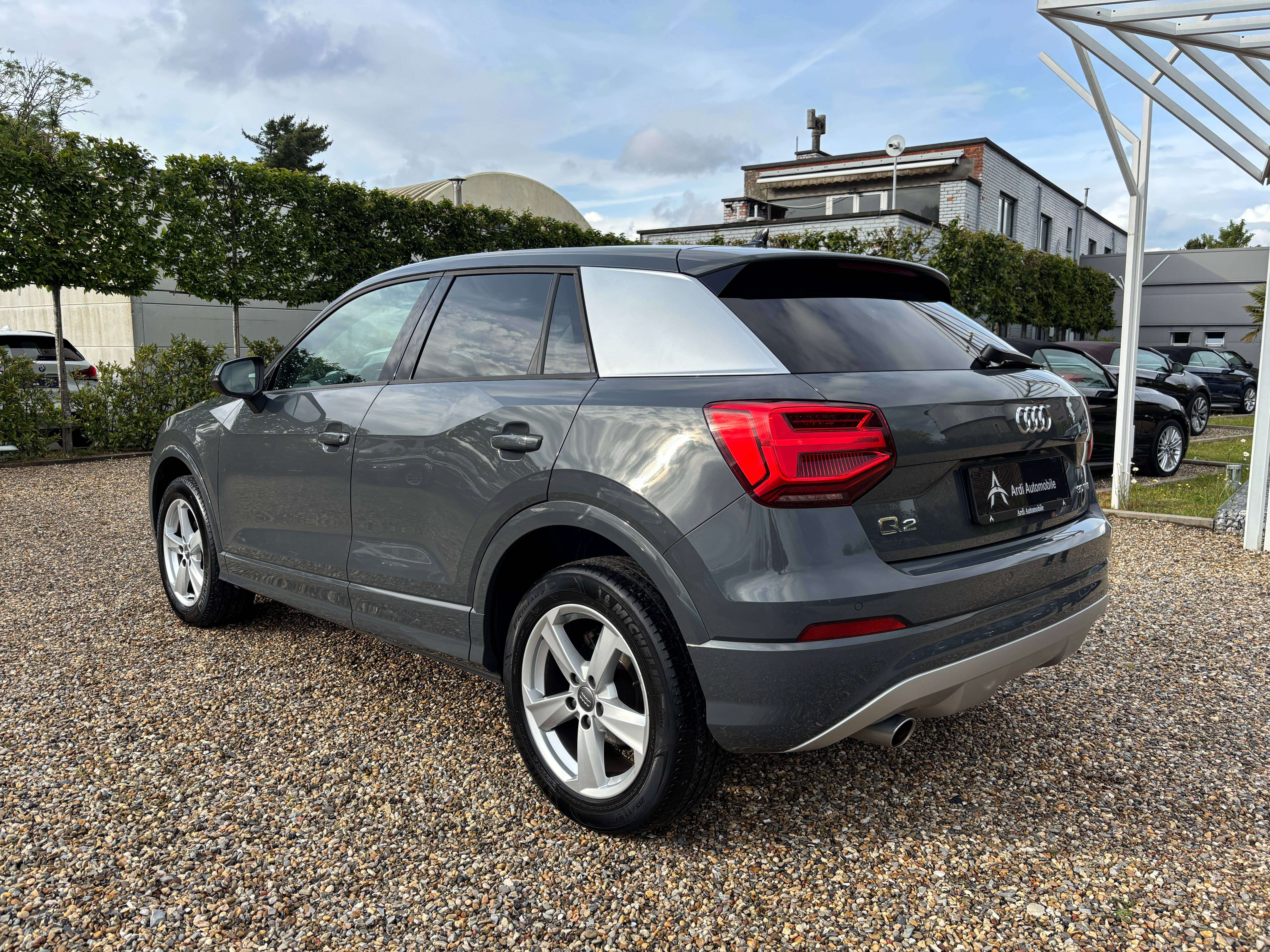 Audi Q2 1.0 TFSI S tronic *SIEGE CHAUFF*CAMERA*1ER PROPRIO*GARANTIE*