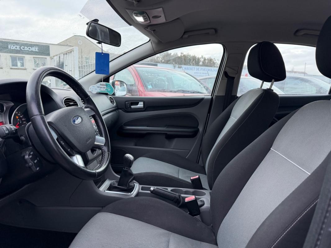 Ford Focus 1.6 TDCI 90CH REVISEE DIESEL OK 5 PLACES