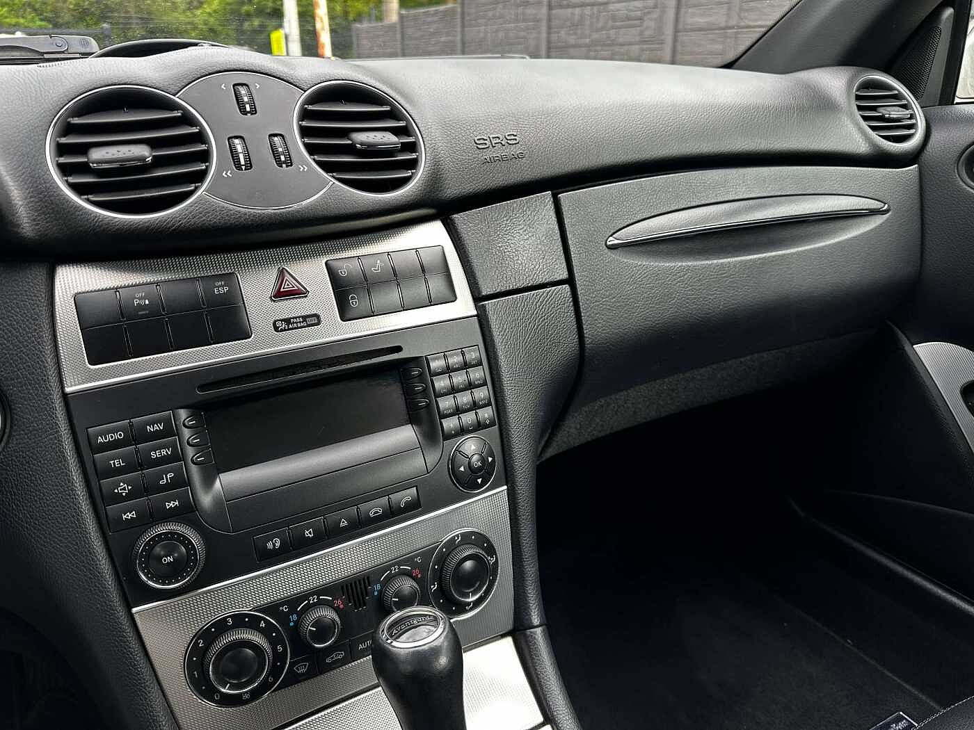Mercedes-Benz CLK 200 Kompressor Avantgarde AUTOMATIQUE/CABRIOLET/CUIR/G
