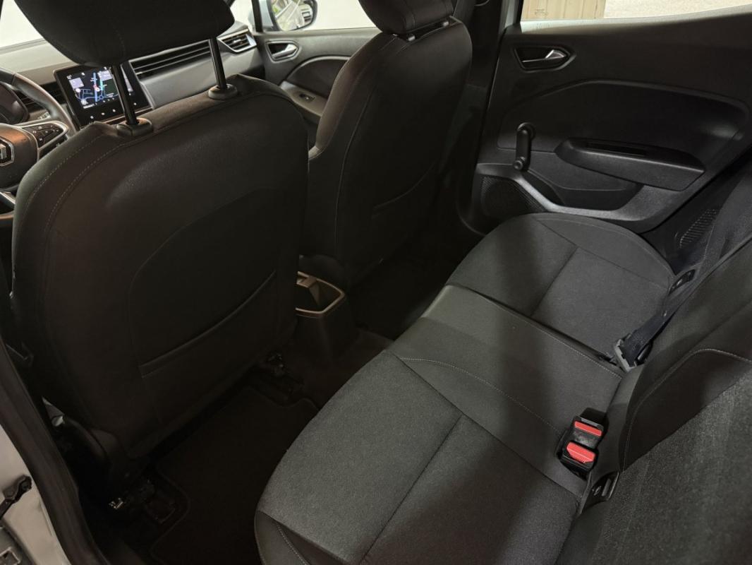 Renault Clio V Business E-Tech hybride 140 -21N