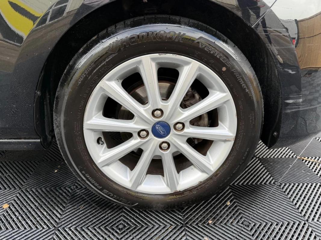 Ford Fiesta 1.0 ECOBOOST 100 TITANIUM START-STOP ENTRETIEN A JOUR-CARPLAY-DEMARRAGE SANS CLES-CLIM