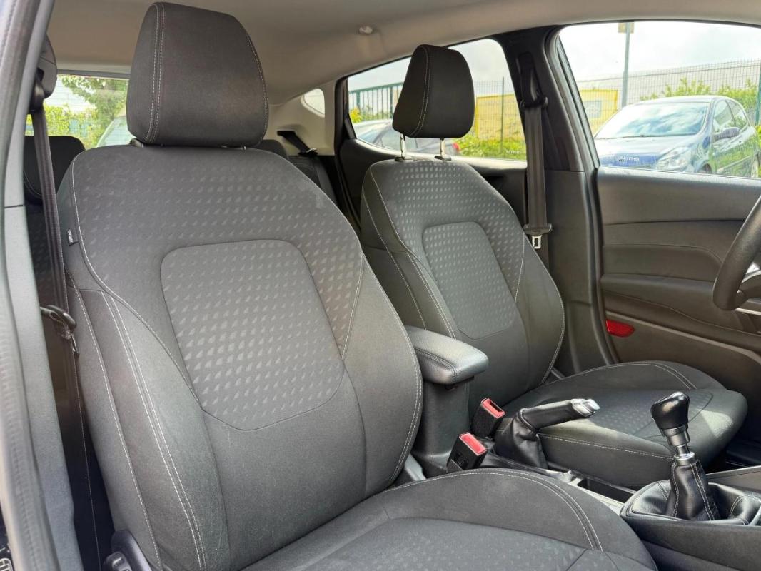 Ford Fiesta 1.0 ECOBOOST 100 TITANIUM START-STOP ENTRETIEN A JOUR-CARPLAY-DEMARRAGE SANS CLES-CLIM