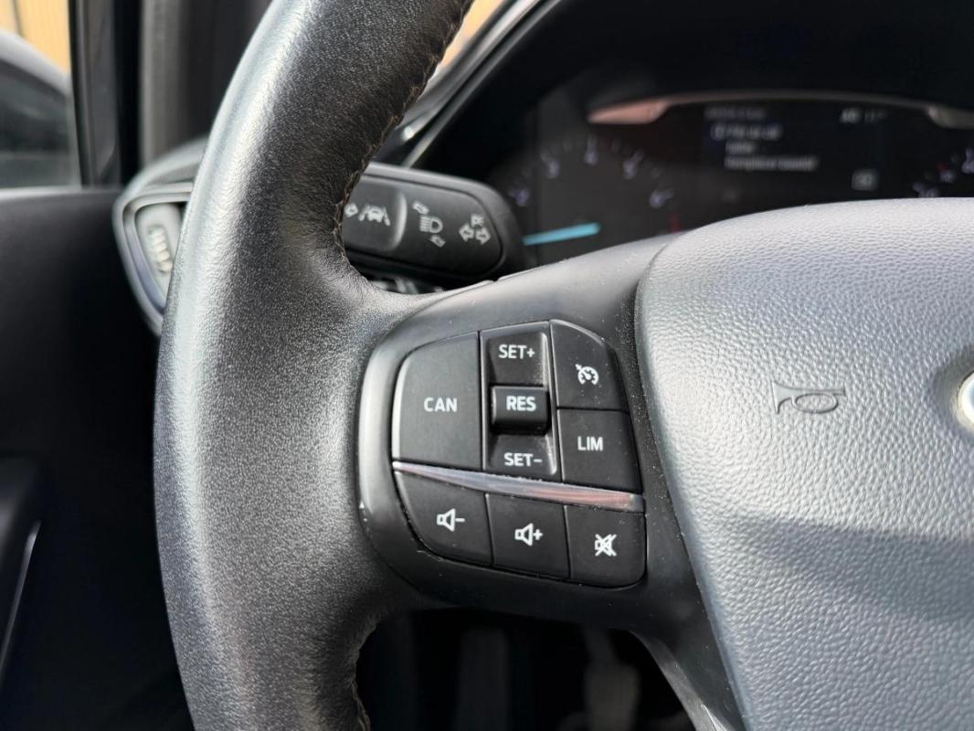 Ford Fiesta 1.0 ECOBOOST 100 TITANIUM START-STOP ENTRETIEN A JOUR-CARPLAY-DEMARRAGE SANS CLES-CLIM