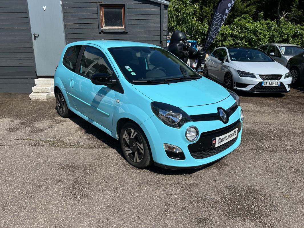 Renault Twingo II 1.2 LEV 16v 75 eco2 Intens