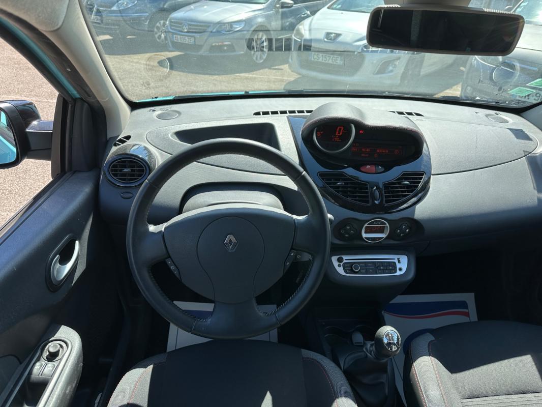 Renault Twingo II 1.2 LEV 16v 75 eco2 Intens