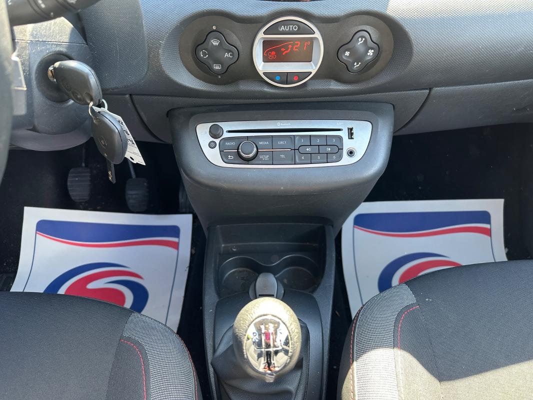 Renault Twingo II 1.2 LEV 16v 75 eco2 Intens