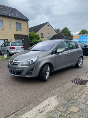 Opel Corsa Opel corsa 2011 essence 1.2 114000km