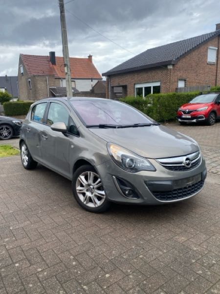 Opel Corsa Opel corsa 2011 essence 1.2 114000km