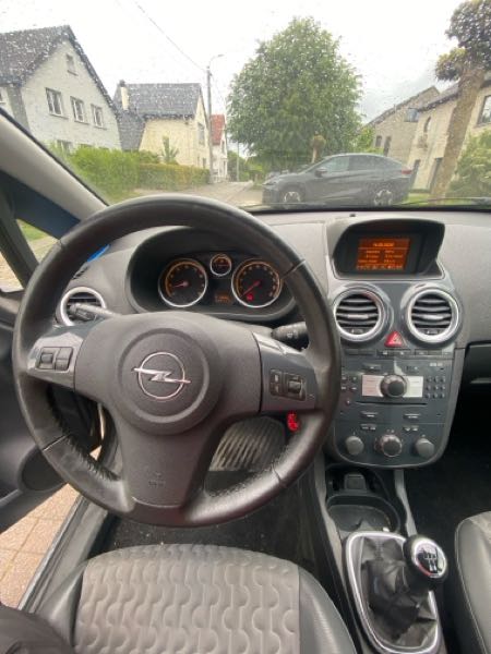 Opel Corsa Opel corsa 2011 essence 1.2 114000km