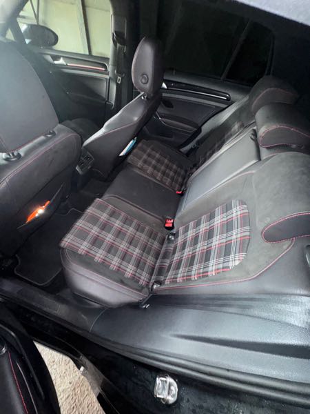 Volkswagen Golf VII 2.0 TSI 220 BLUEMOTION TECHNOLOGY 13CV GTI 5P