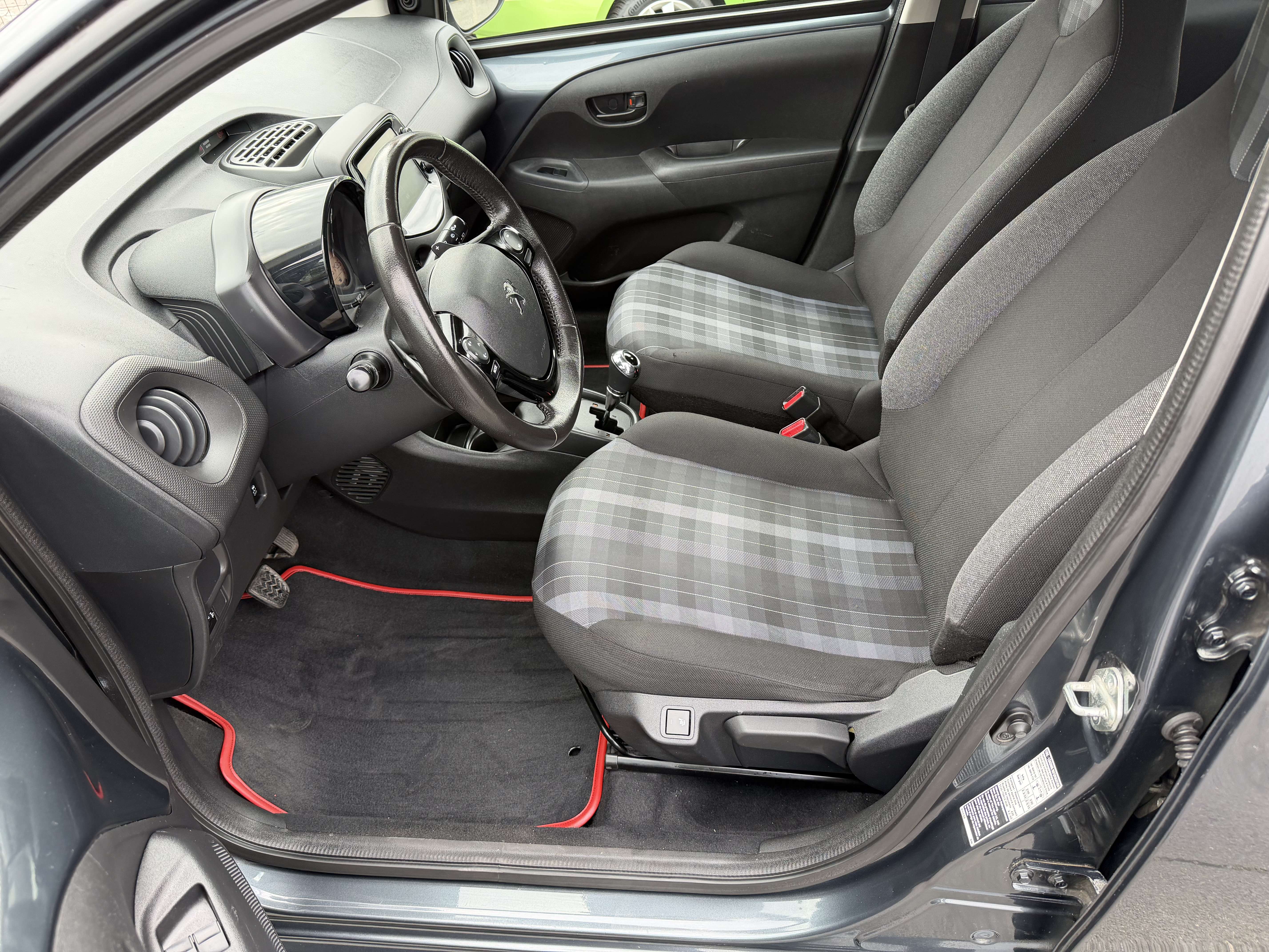 Peugeot 108 1.0 VTi* Boîte Auto NAVI*A/c*CAMERA*USB*BT*AUX*