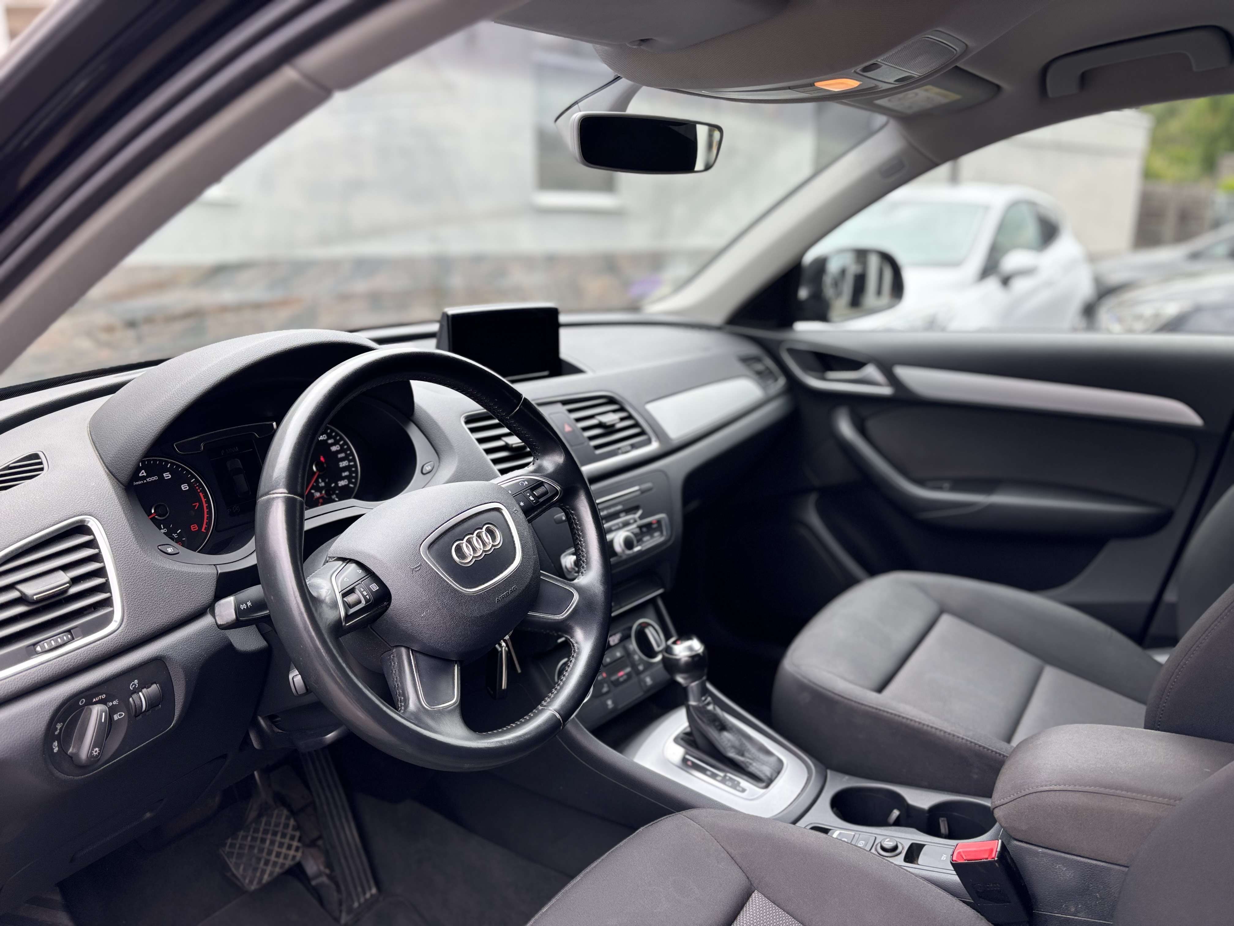 Audi Q3 Q3 1.4 TFSI S tronic Automaat Elektr Trekhaak Xenon Carpass