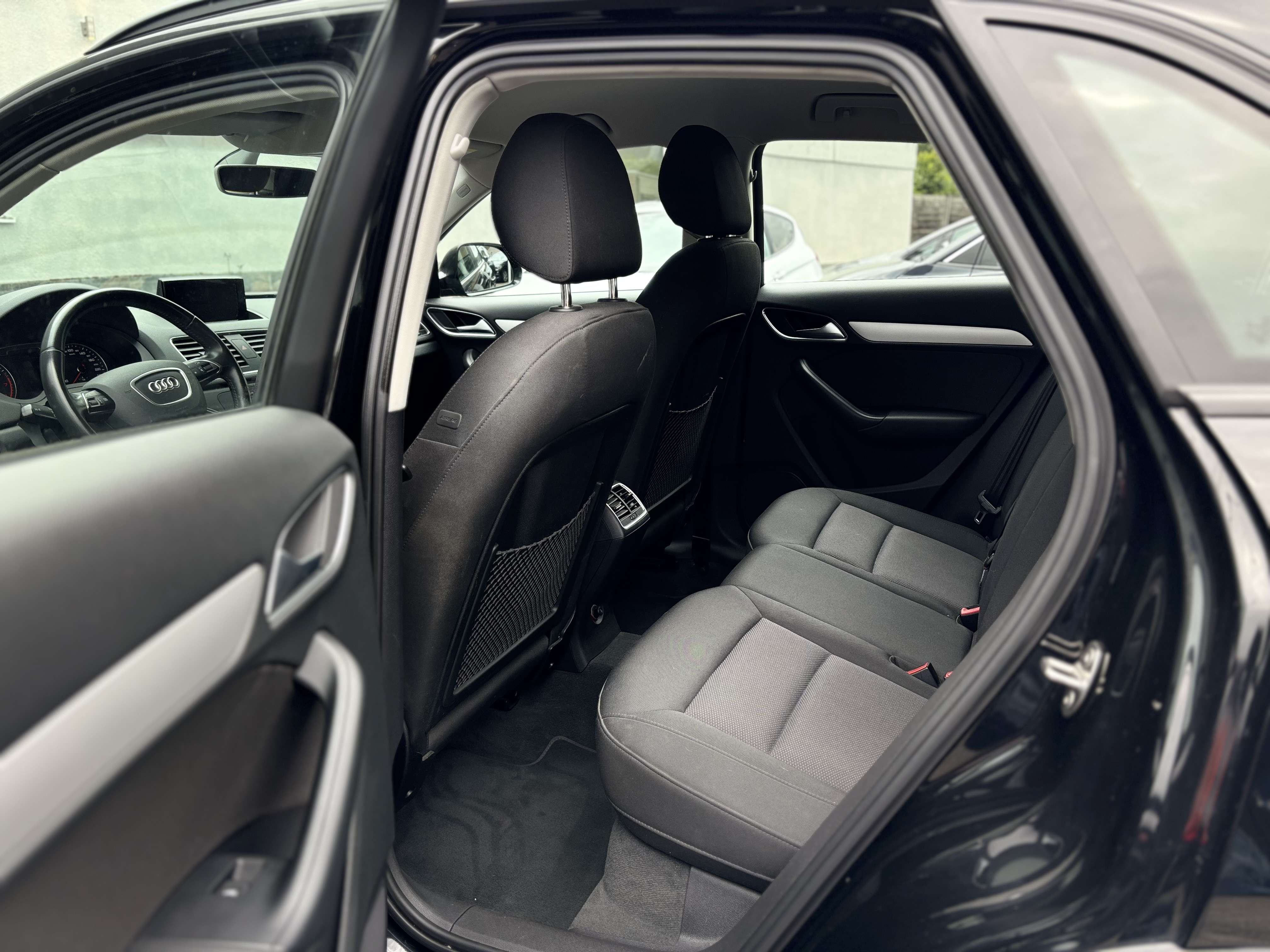Audi Q3 Q3 1.4 TFSI S tronic Automaat Elektr Trekhaak Xenon Carpass