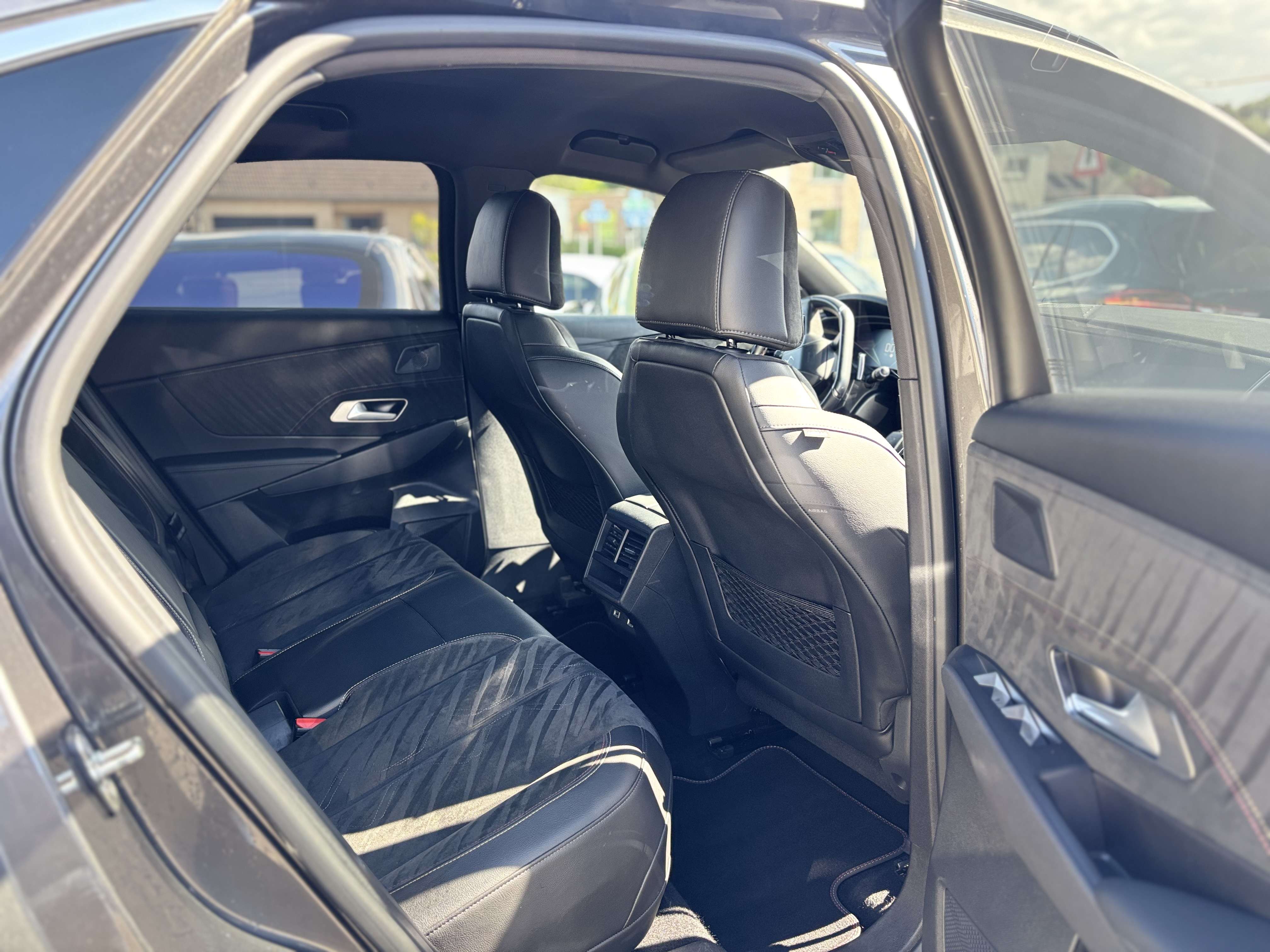 DS Automobiles DS 7 Crossback PHEV 1.6 E-TENSE Performance Line Hybrid  165kw Carpass Alcantara FULL