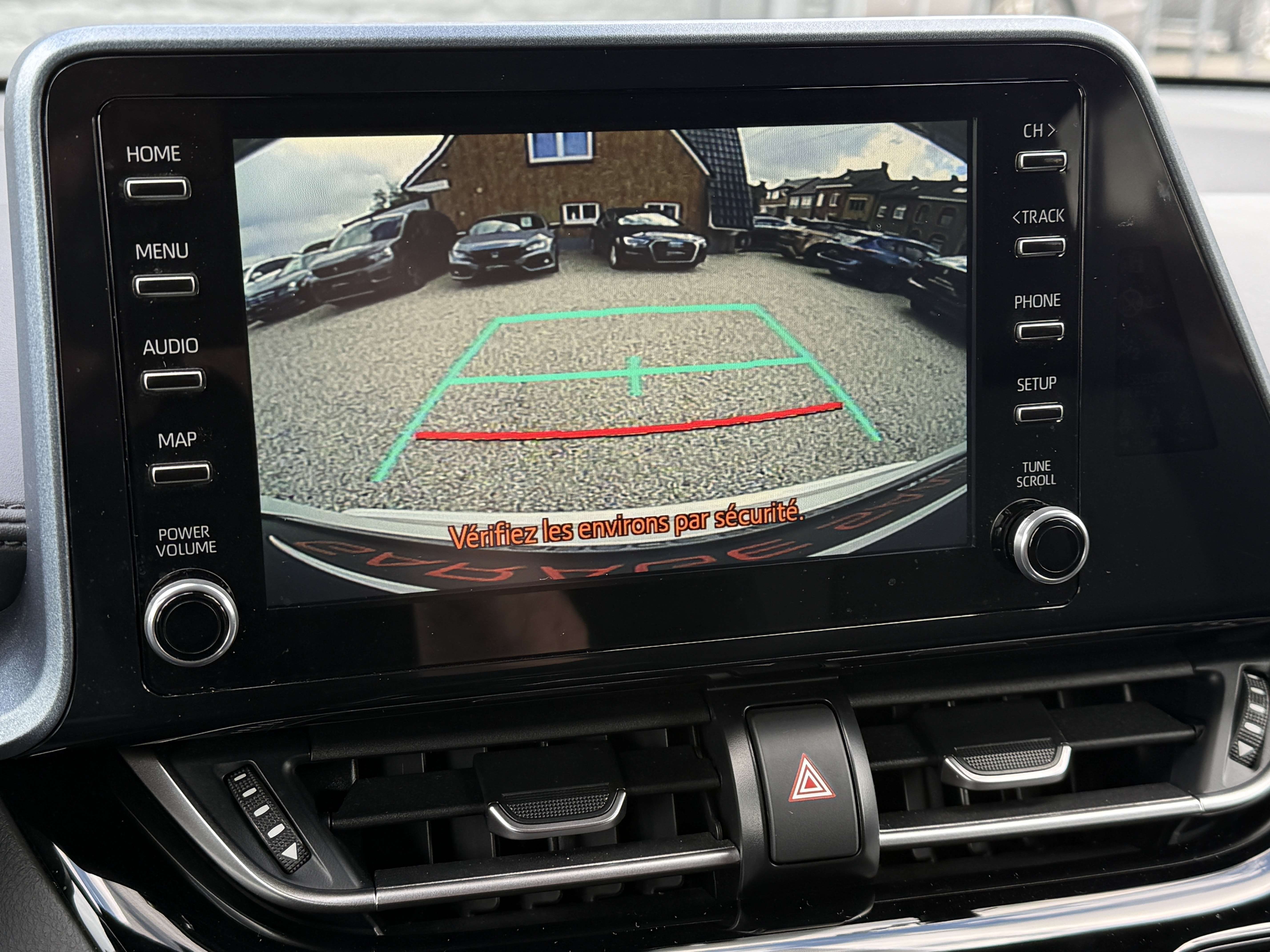 Toyota C-HR C-HR Hybrid 1.8i VVT-i Bi-Tone E-CVT /// /// ///