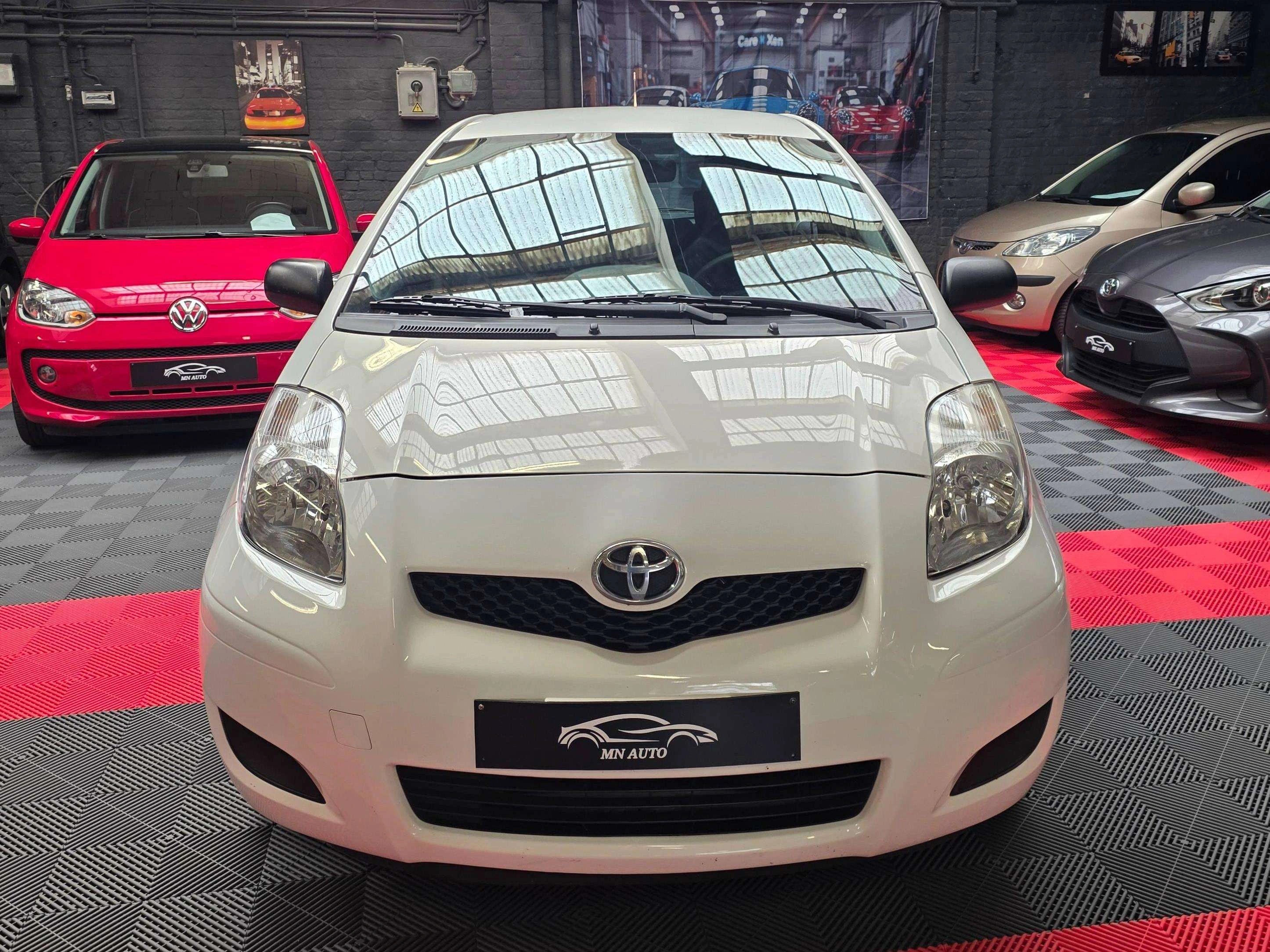 Toyota Yaris 1.0i VVT-i 12 MOIS de garantie