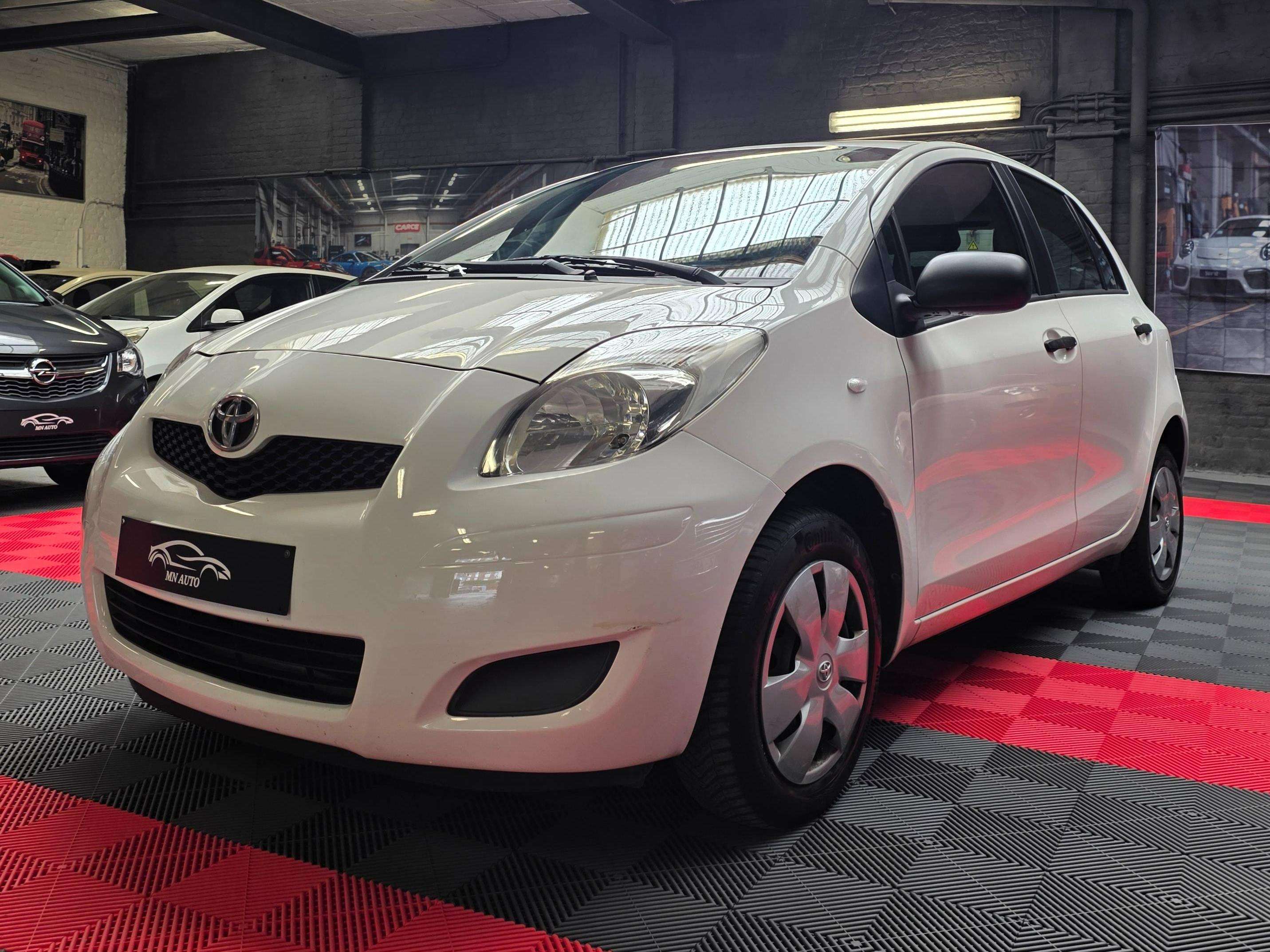Toyota Yaris 1.0i VVT-i 12 MOIS de garantie