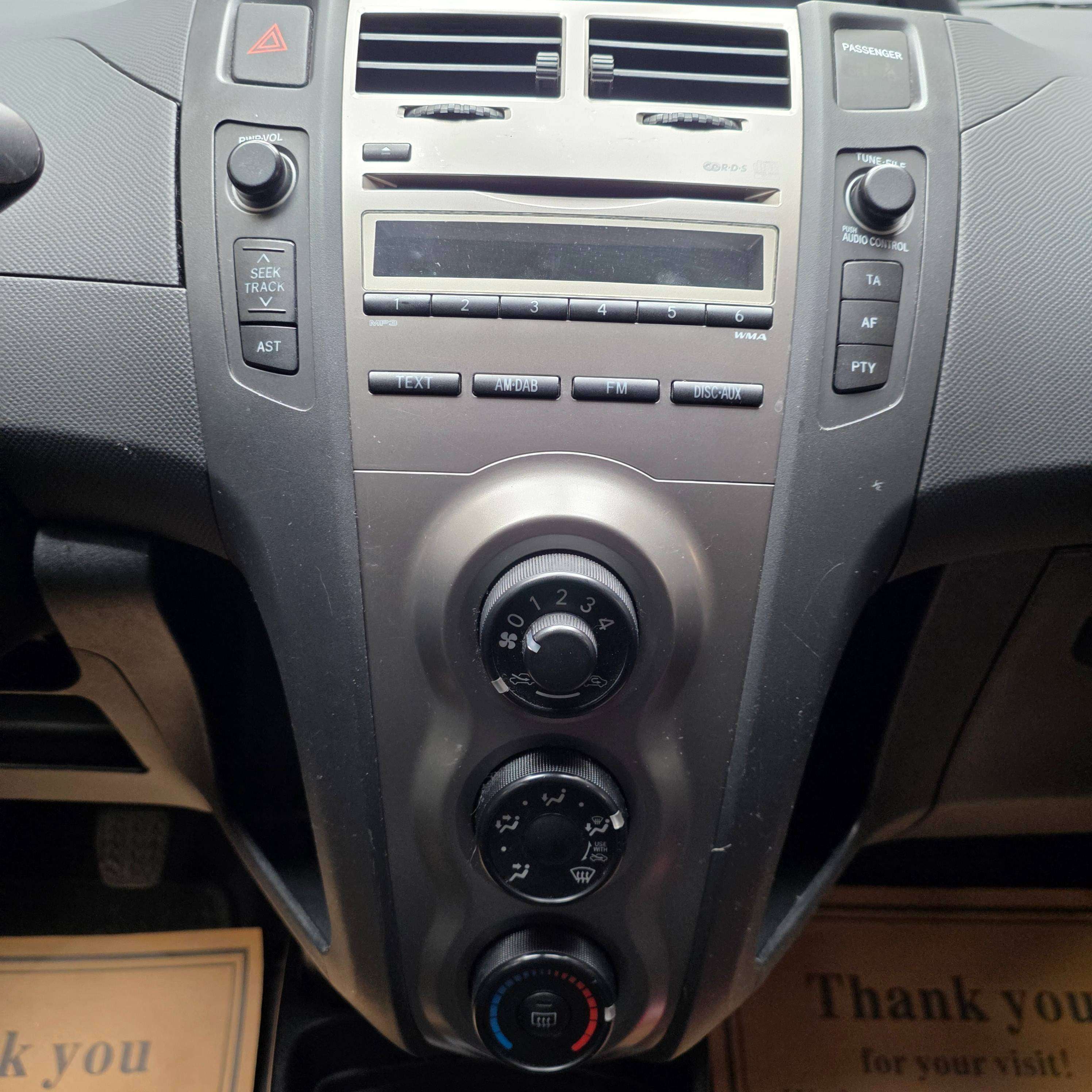 Toyota Yaris 1.0i VVT-i 12 MOIS de garantie