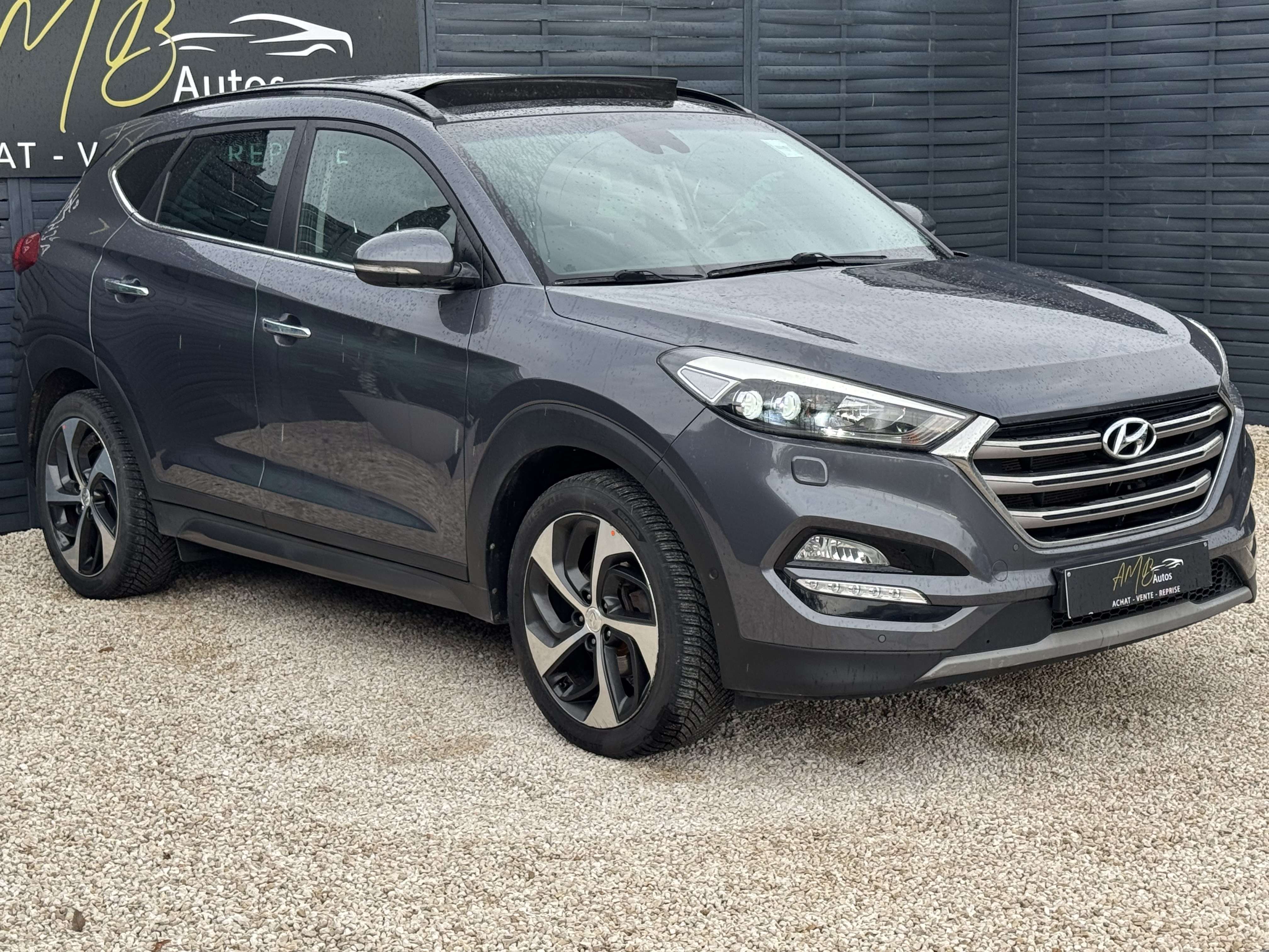 Hyundai TUCSON 1.7 CRDi */*BOITE AUTO+TOIT OUVRANT+CAMERA+CUIR*/*