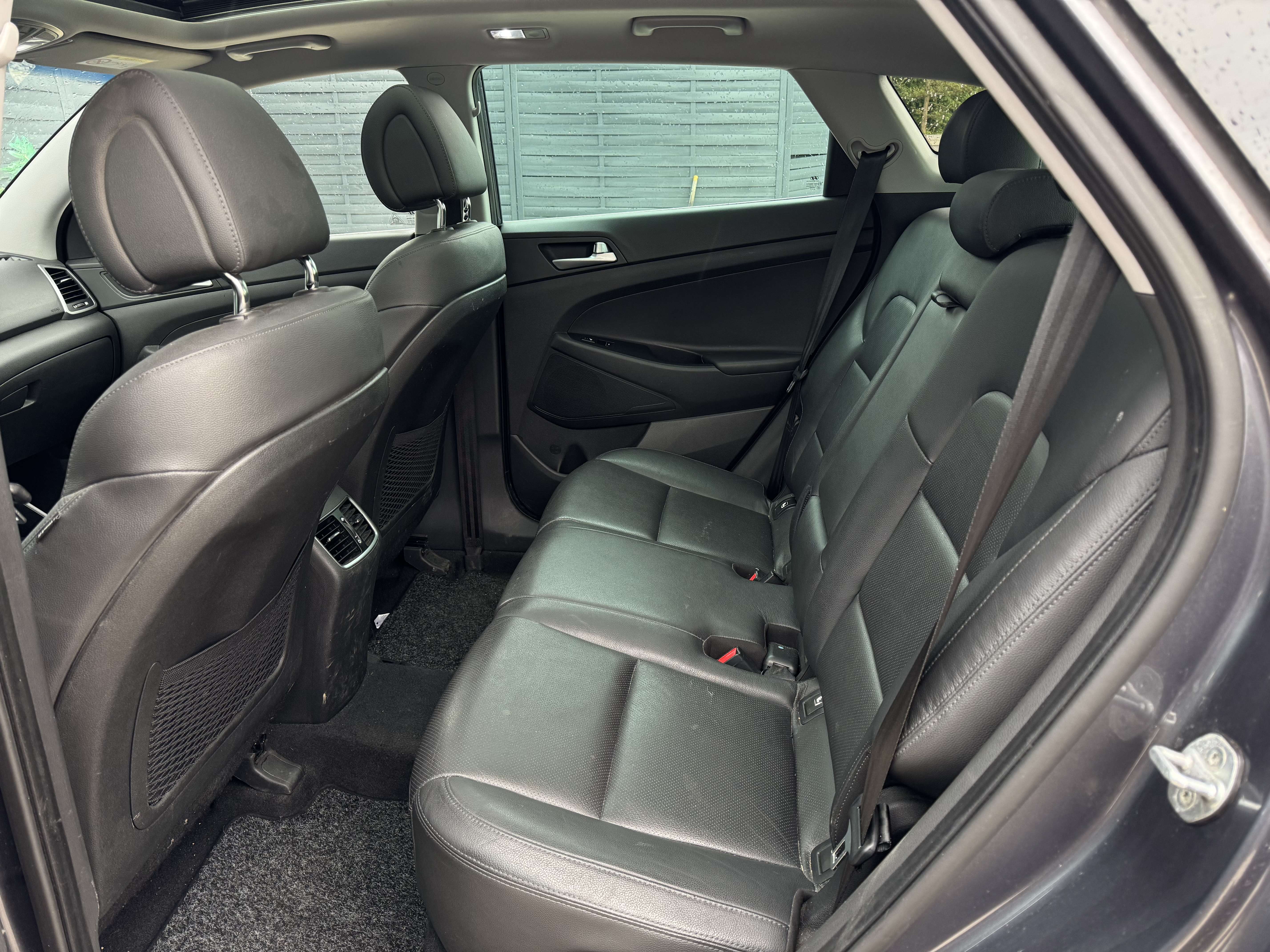 Hyundai TUCSON 1.7 CRDi */*BOITE AUTO+TOIT OUVRANT+CAMERA+CUIR*/*
