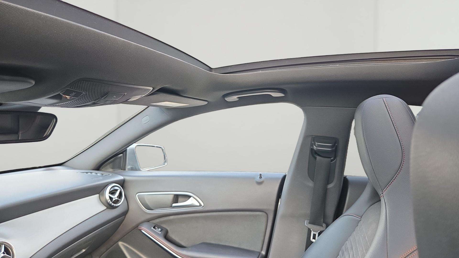 Mercedes-Benz CLA 180 Shooting Brake CLA A7 Business Solution AMG