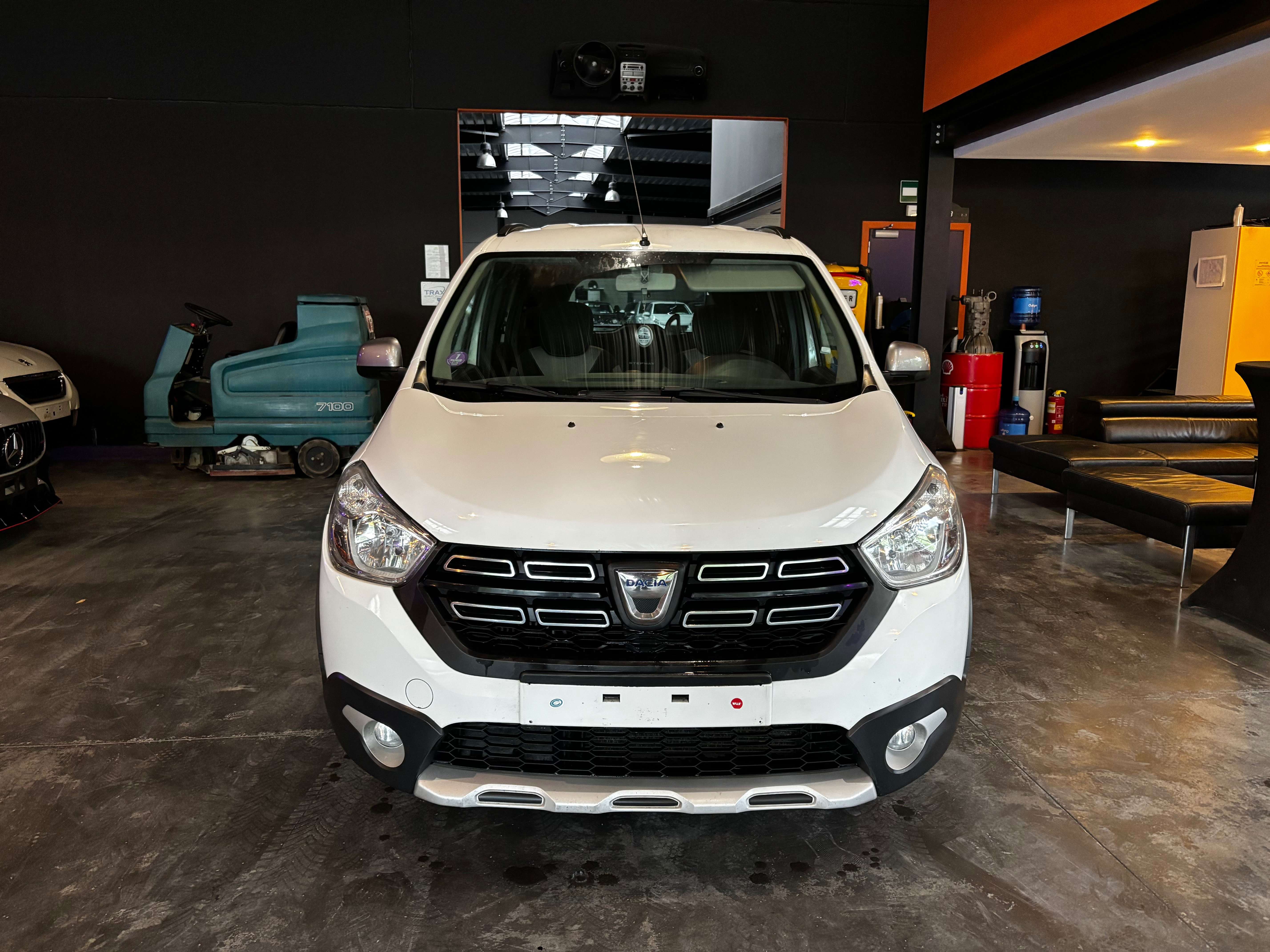 Dacia Lodgy ✔12 MOIS DE GARANTIE✔Lodgy Stepway 1.2 TCe Urban Explorer 7pl.✔
