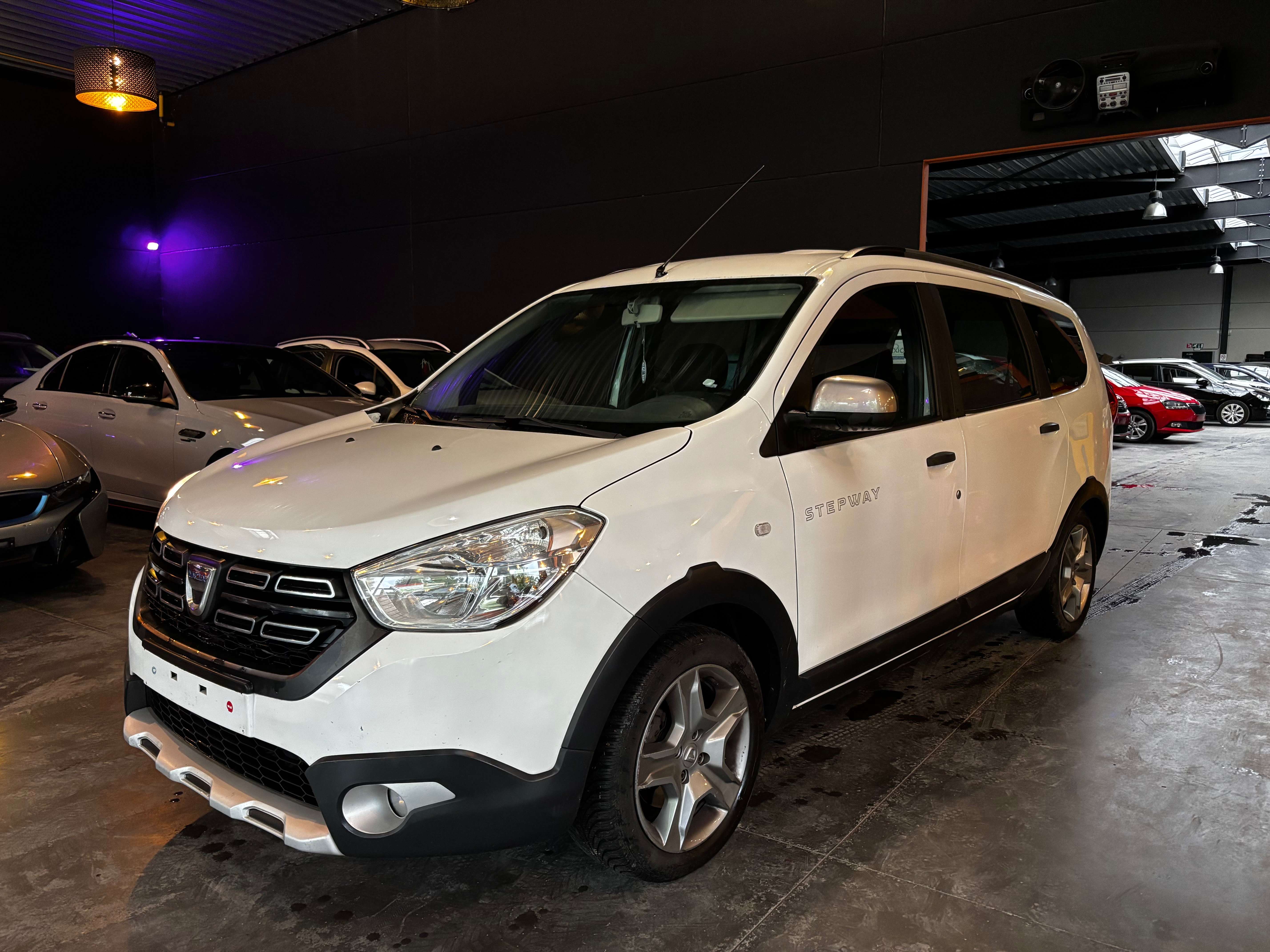 Dacia Lodgy ✔12 MOIS DE GARANTIE✔Lodgy Stepway 1.2 TCe Urban Explorer 7pl.✔