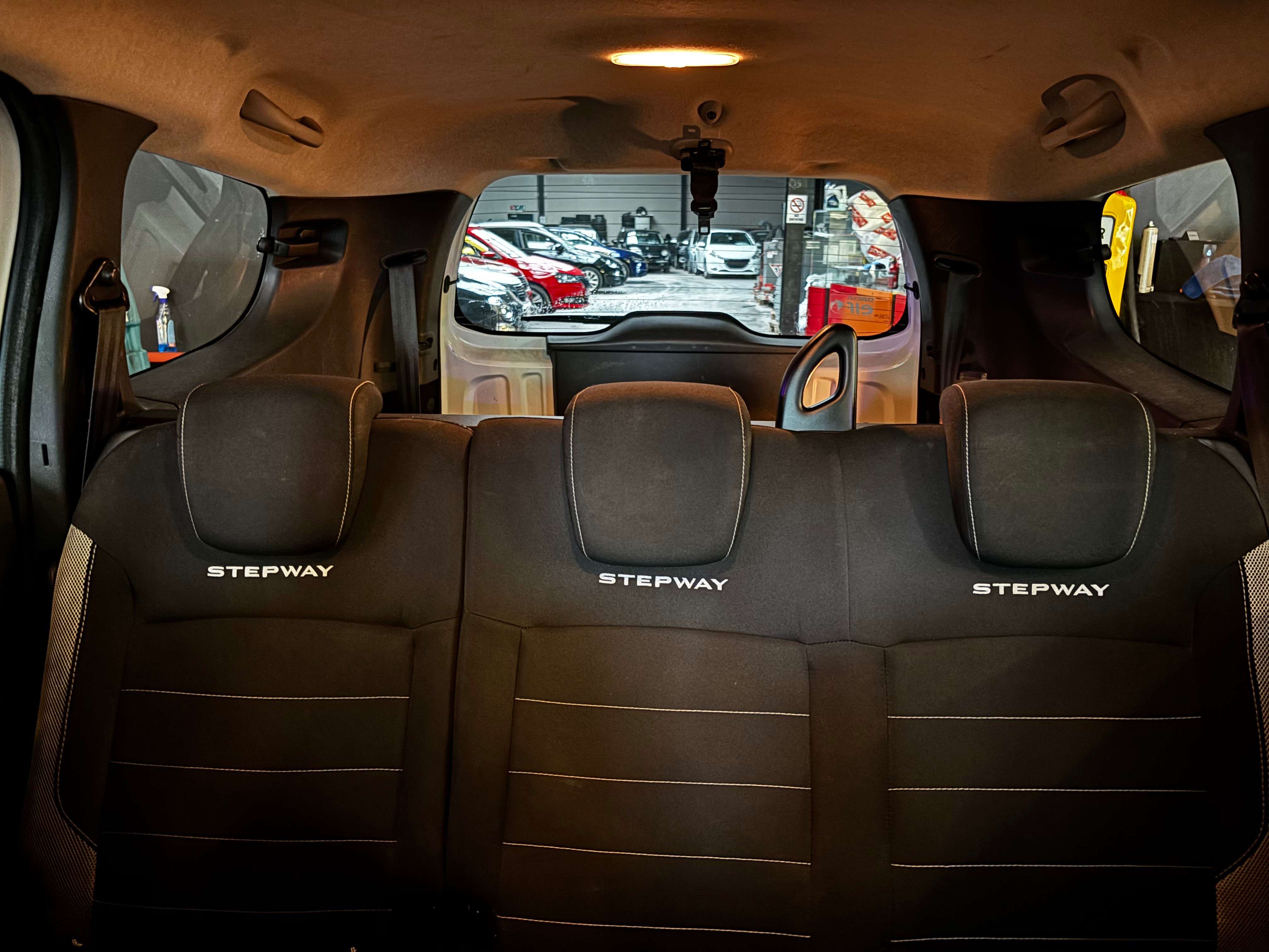 Dacia Lodgy ✔12 MOIS DE GARANTIE✔Lodgy Stepway 1.2 TCe Urban Explorer 7pl.✔